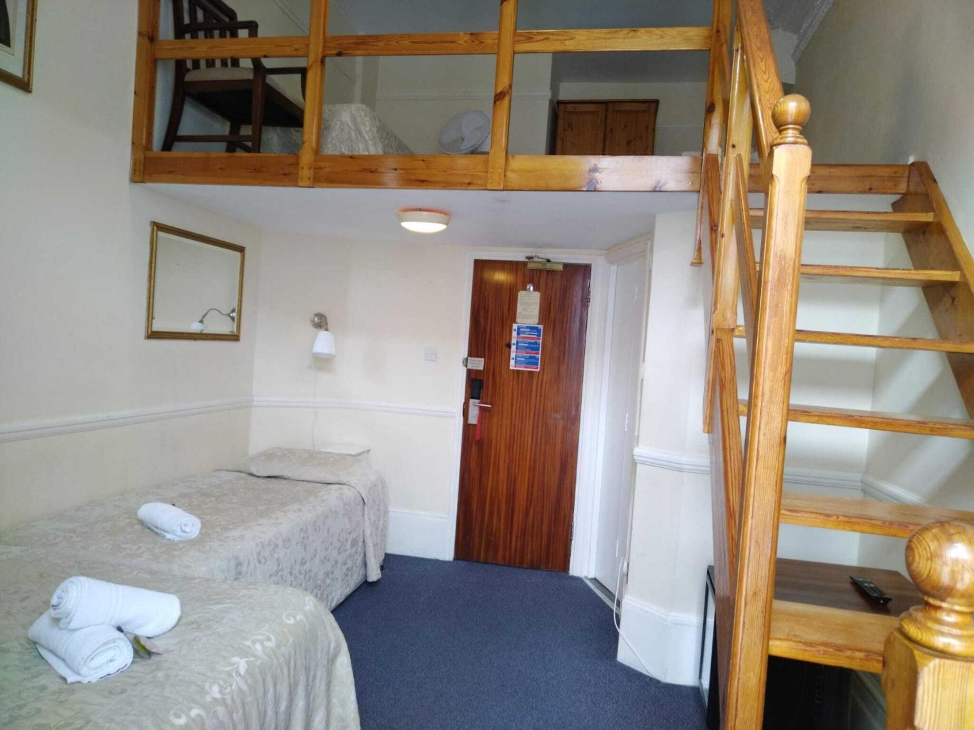 St Simeon Hotell 2*