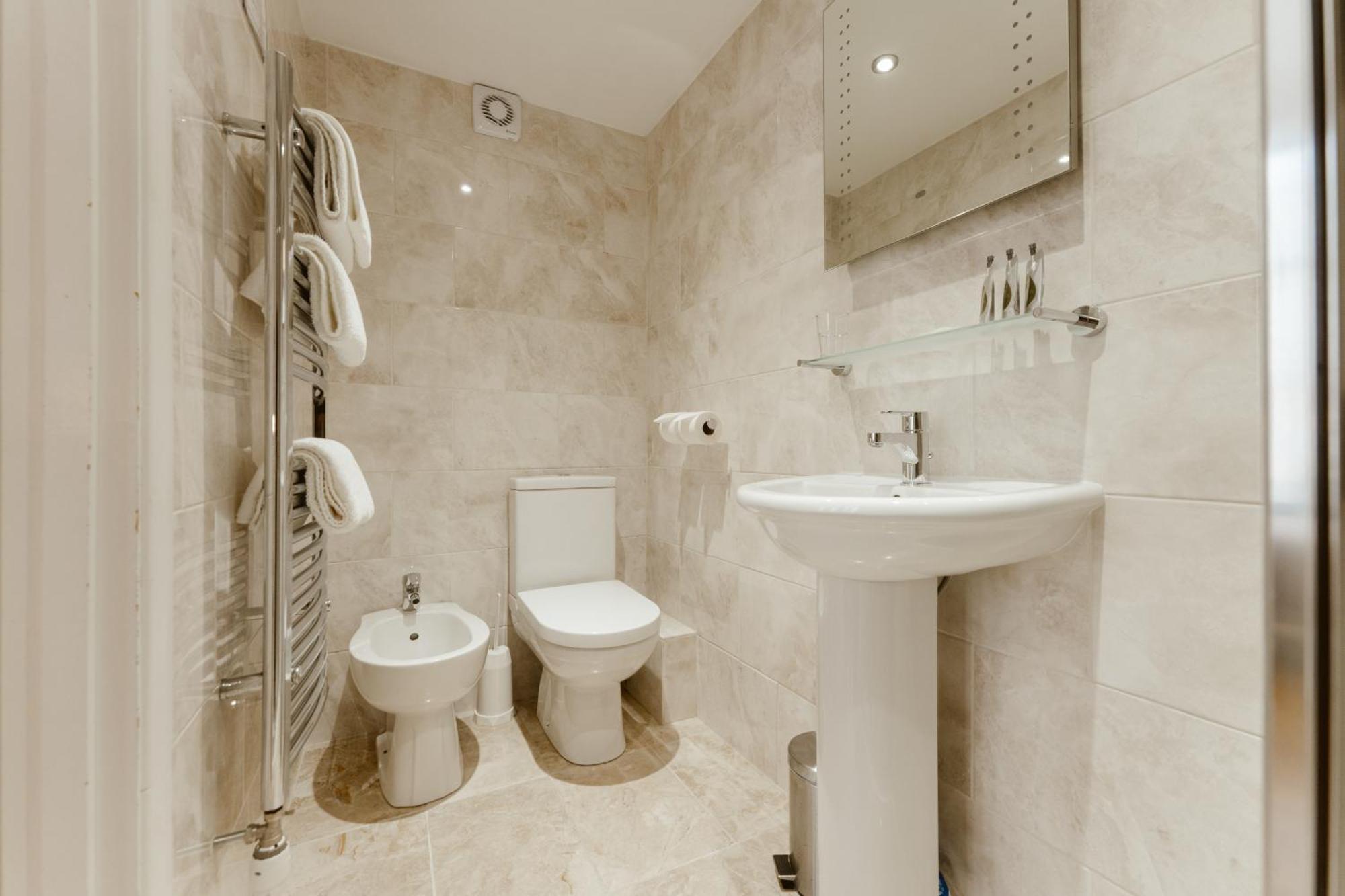 Star Hotel 3* London