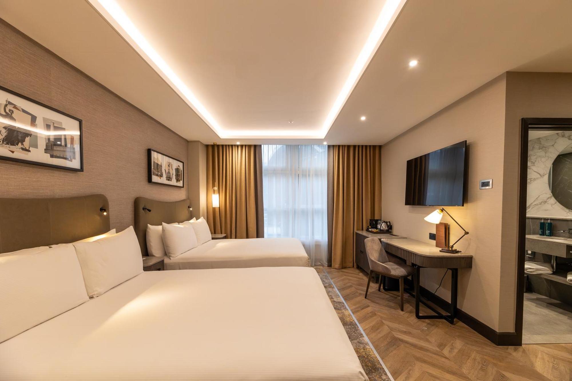 Doubletree By Hilton Victoria Hotell 4*