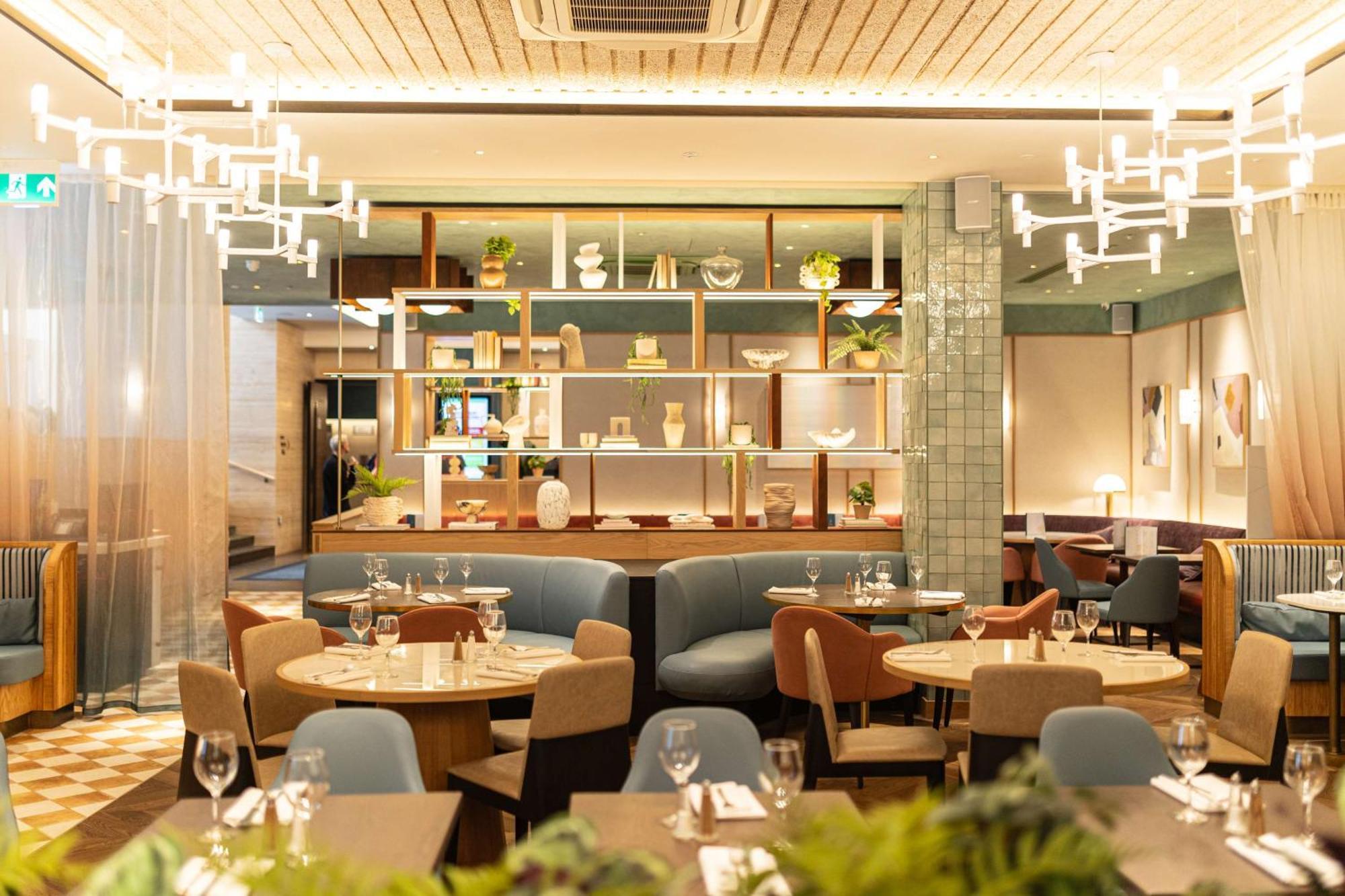 Doubletree By Hilton Victoria Hotell London