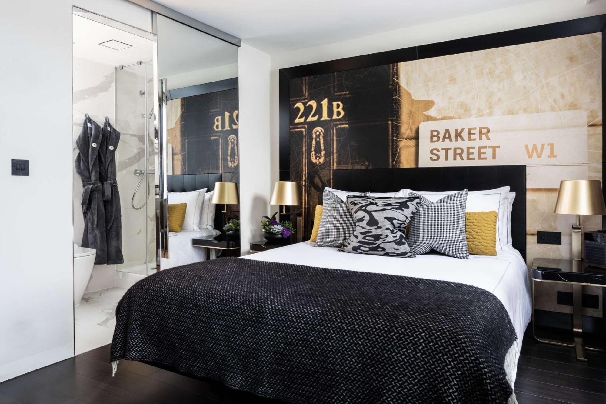 Holmes 4* London
