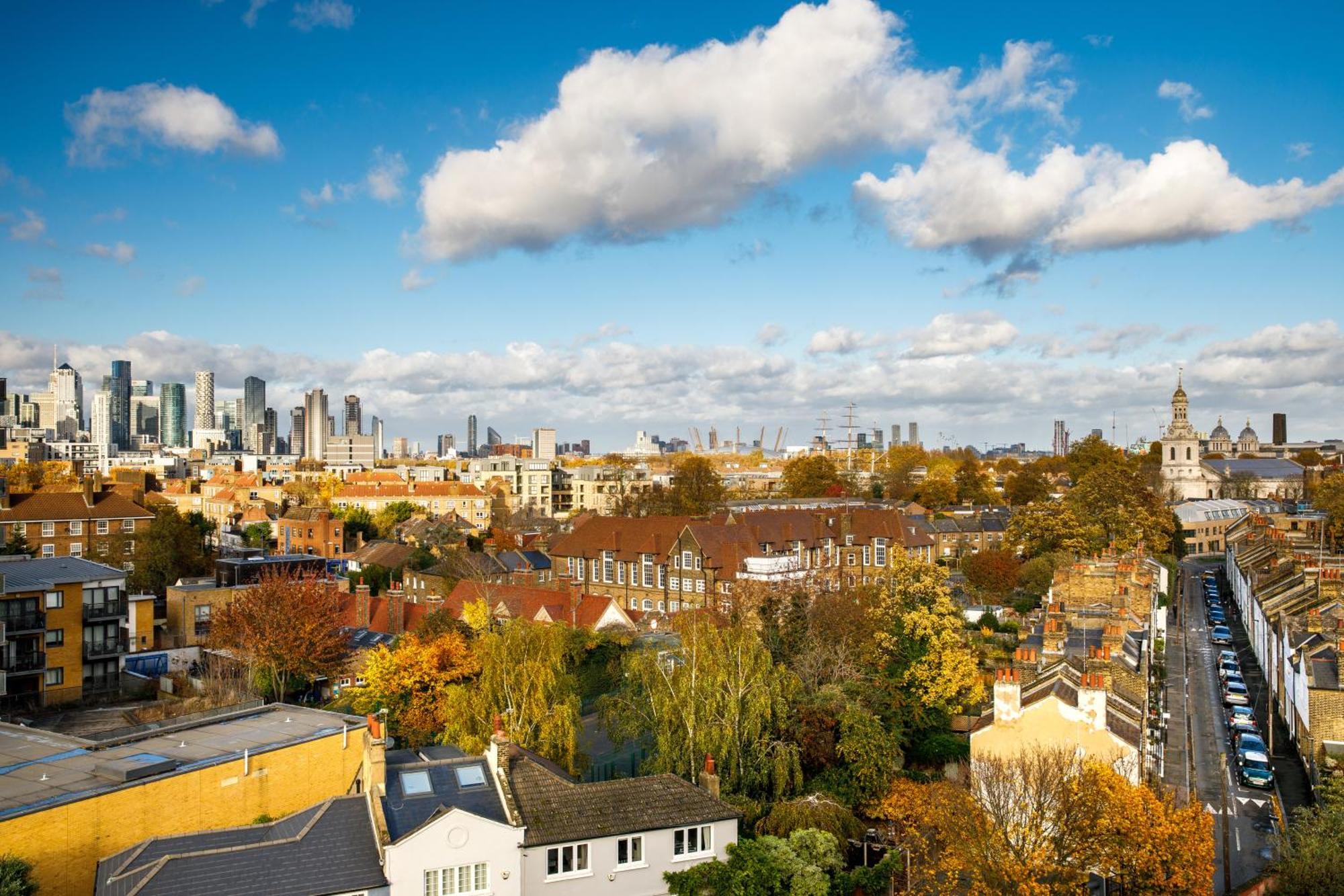 Novotel Greenwich 4*