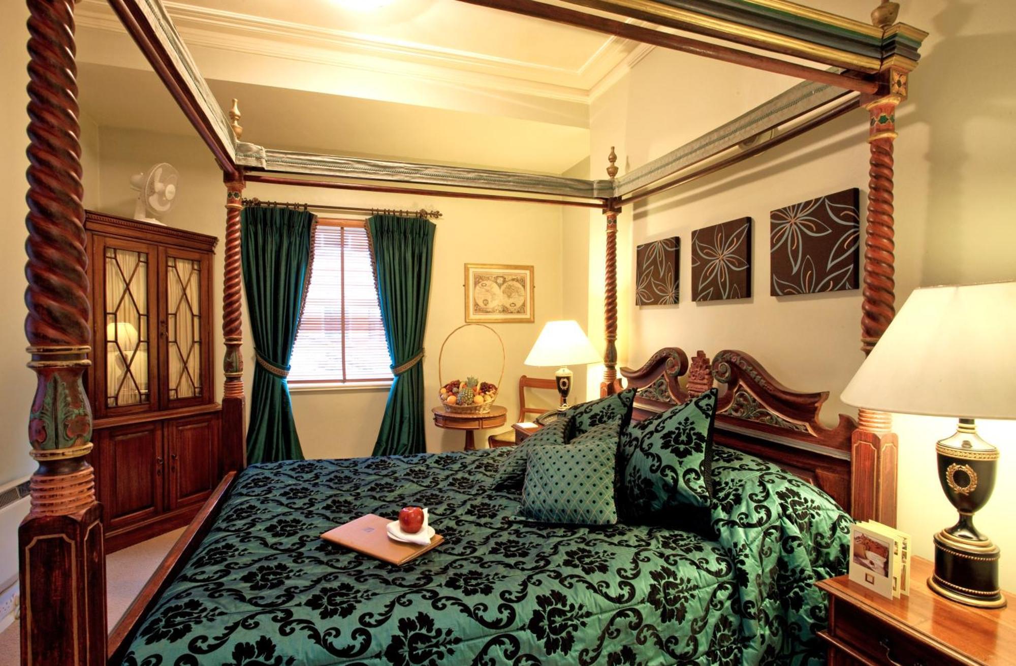 Hotel Twenty Nevern Square 4*