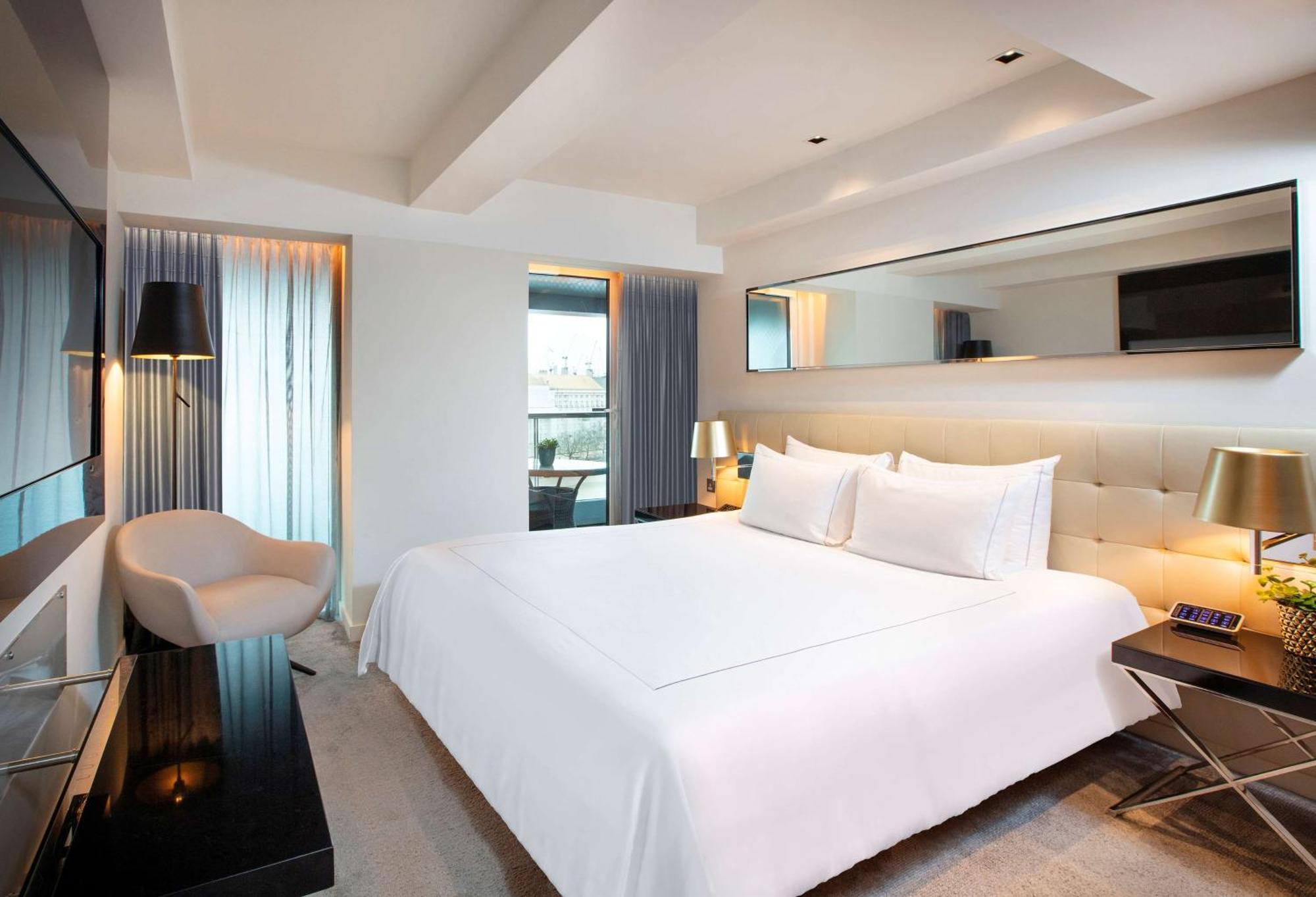 Park Plaza Riverbank Hotell London