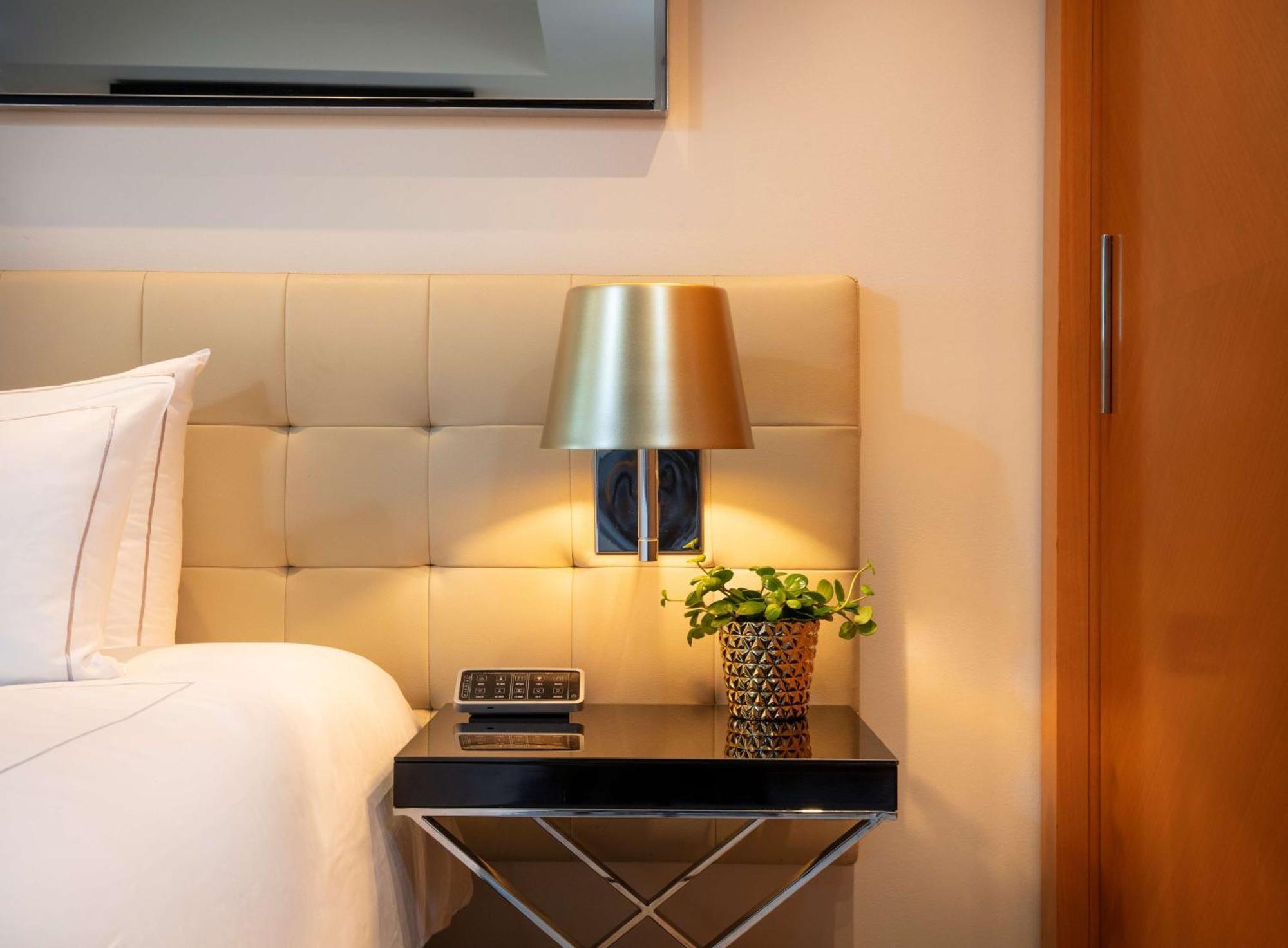 Park Plaza Riverbank Hotell