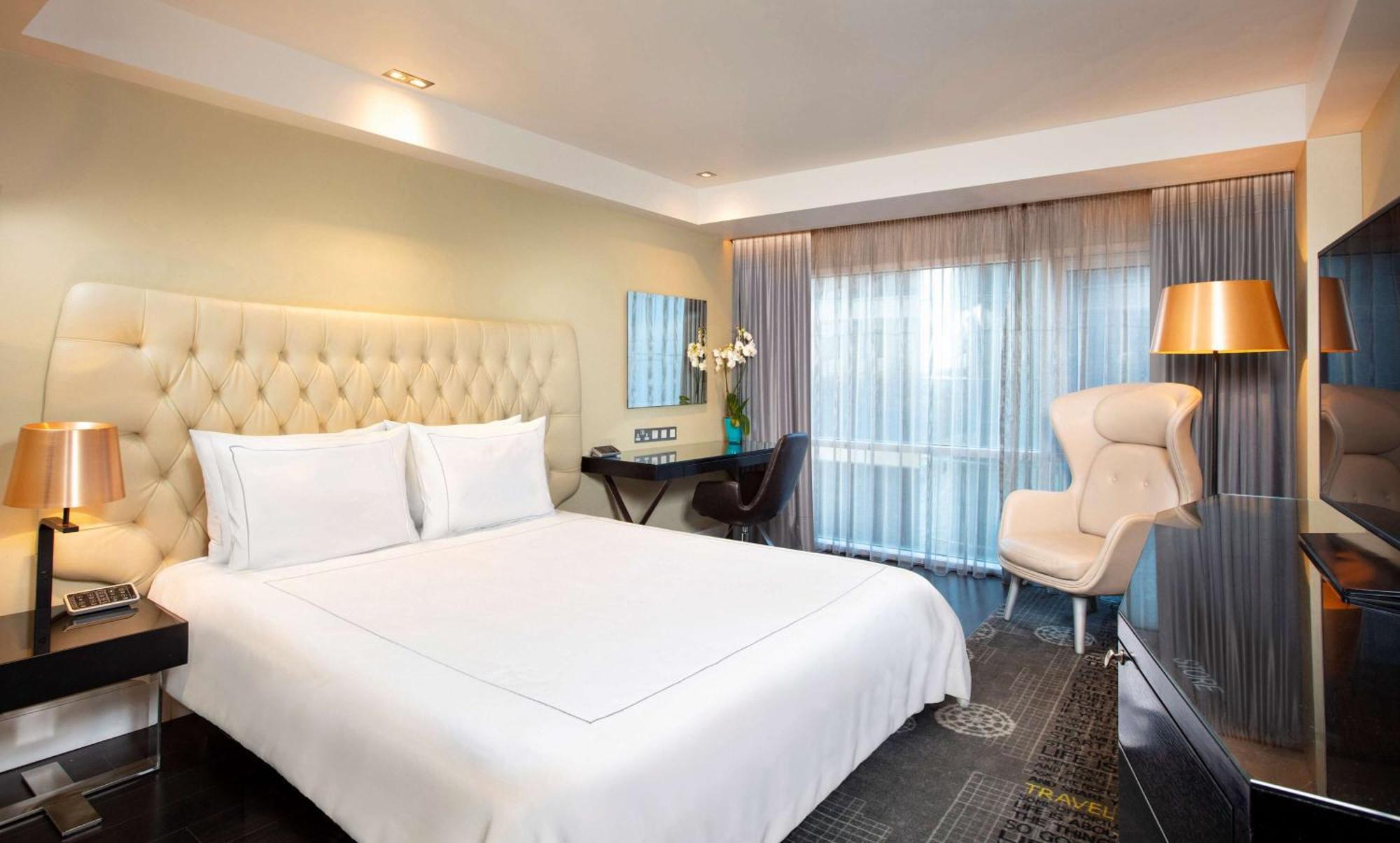 Park Plaza Riverbank Hotell