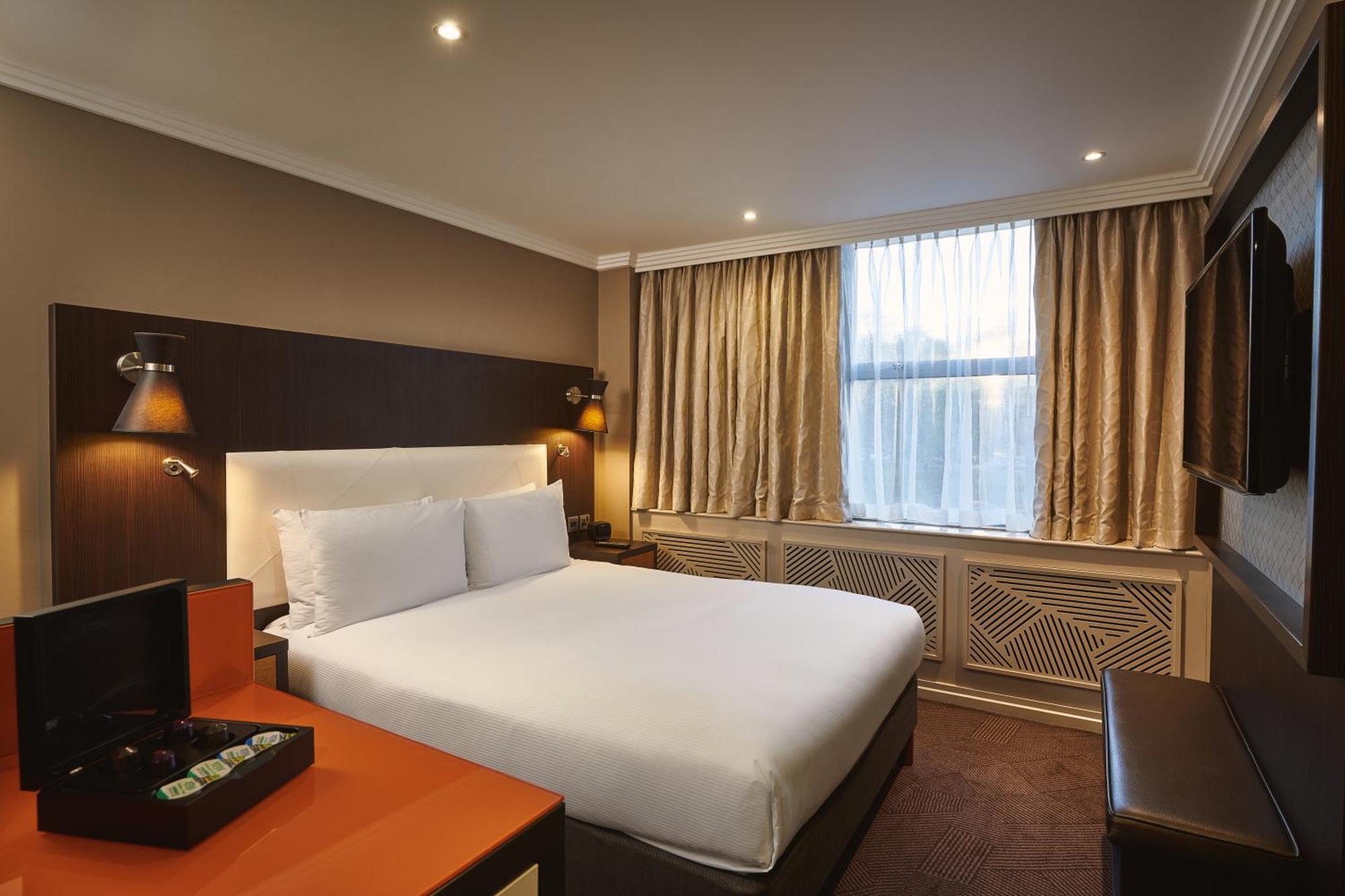 Doubletree By Hilton Ealing 4*