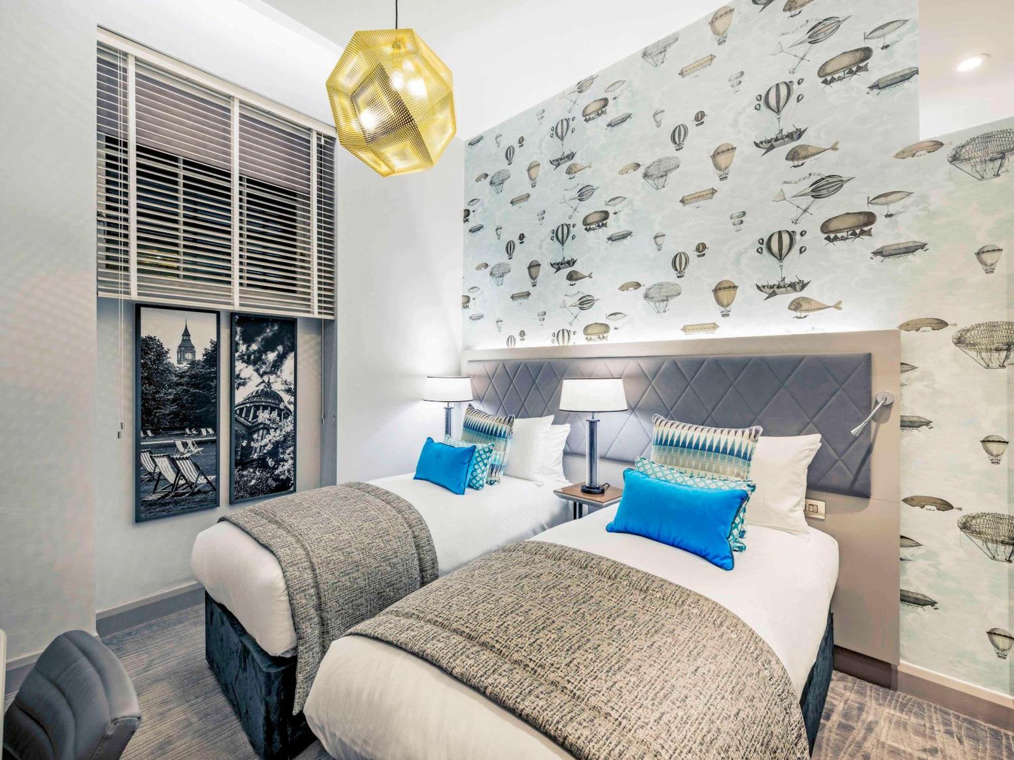 Mercure Hyde Park 4*