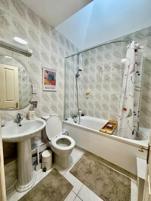 2 Bed Chic Vintage Flat At Bayswater Appartement Londres