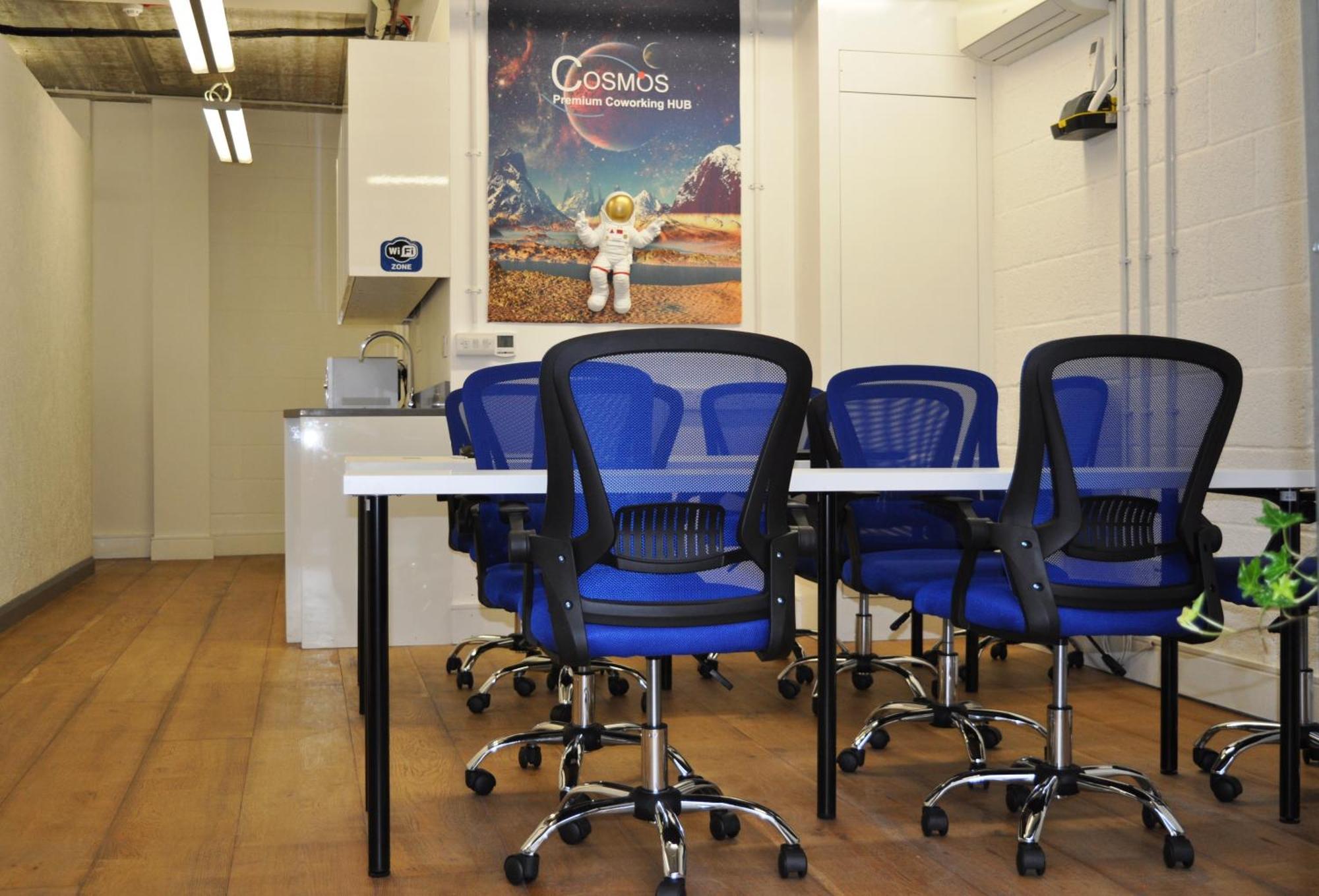 Cosmos Capsule Coworking Capsule hotel