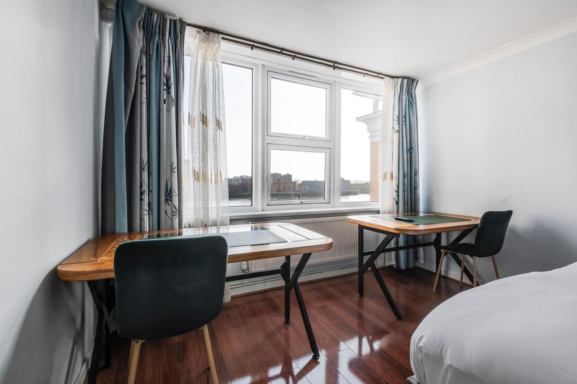 Stunning Massive Bedroom +direct Thames River View Privat overnatting