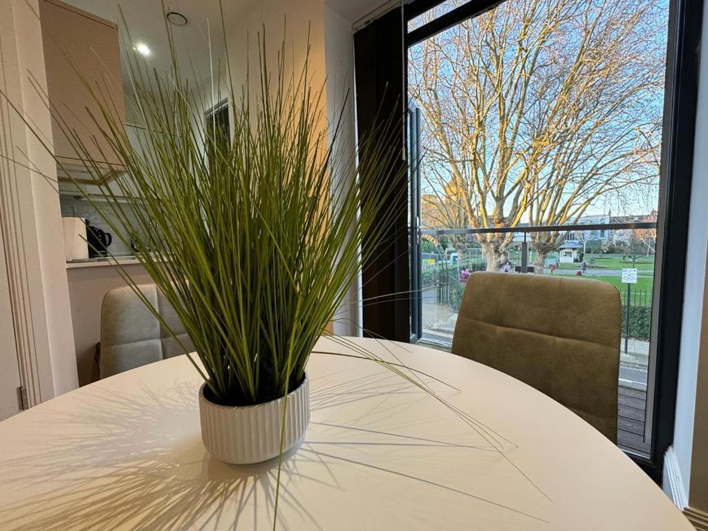 Feriehus Sleek Modern Wimbledon *