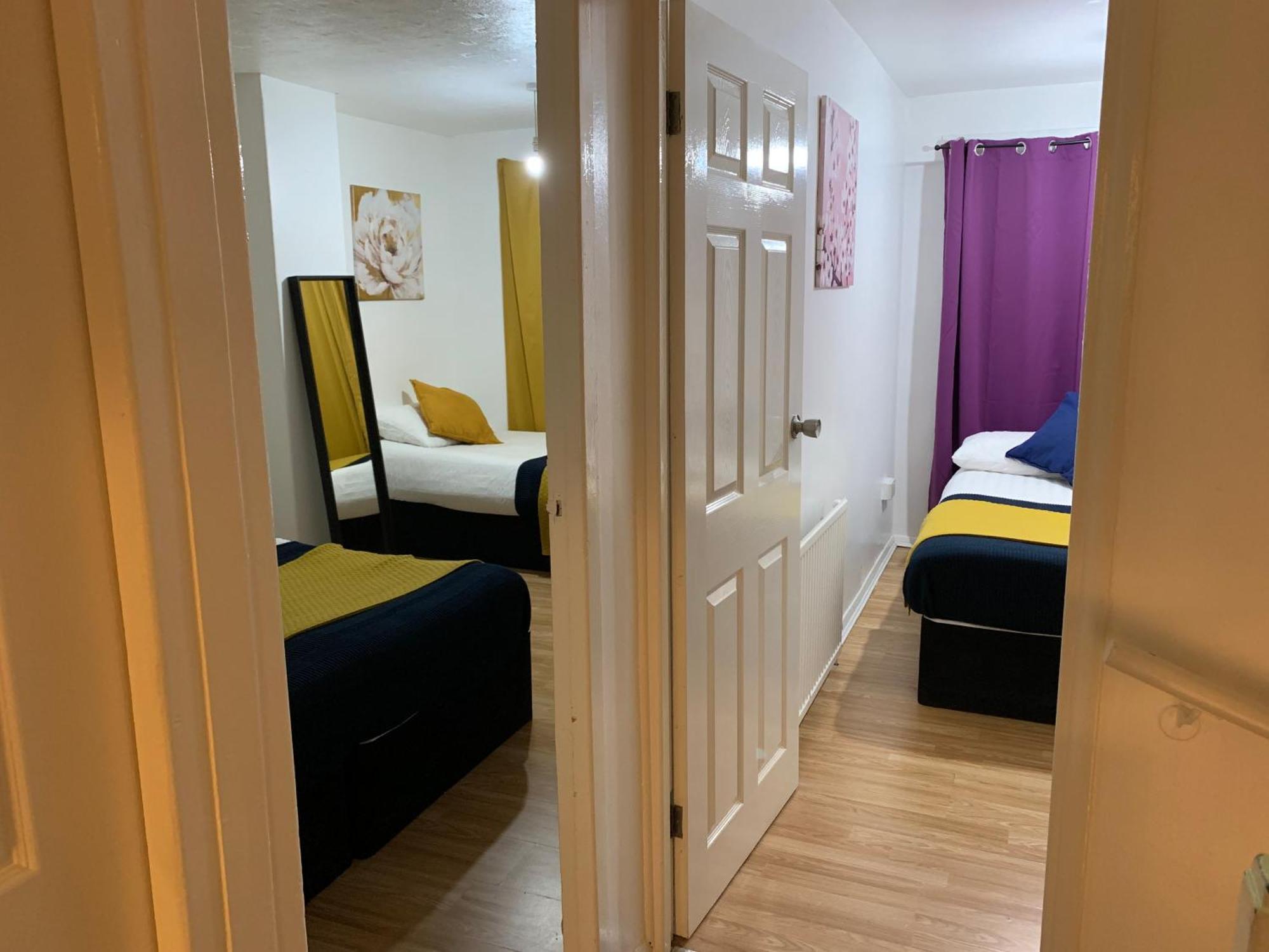 Stratford 3 Bedrooms House, Separate Reception, Close To Abba, Westfield, Olympic Stadium Londen