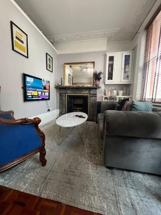 Central London Apartment London