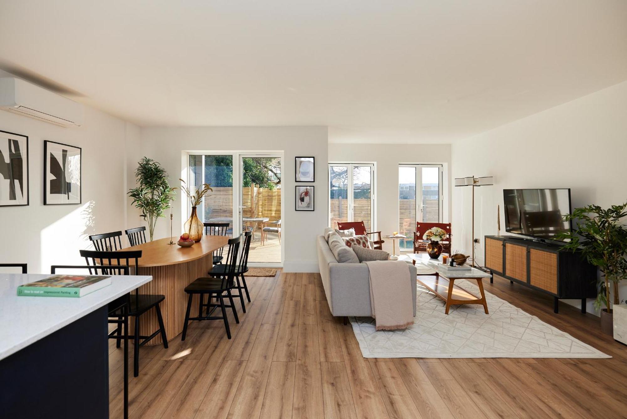 The Wembley Park Secret - Spacious 3bdr Flat With Terrace Lejlighed