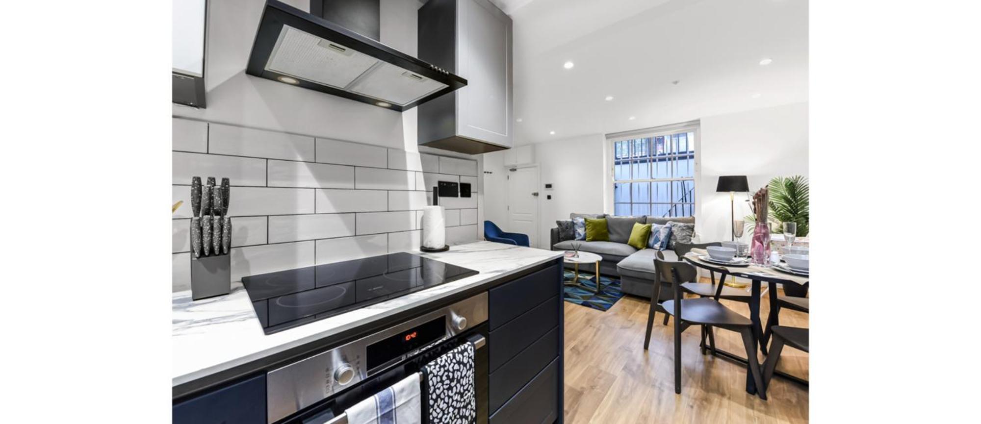 Calling: 2br Flat With Chic Flair Lägenhet London