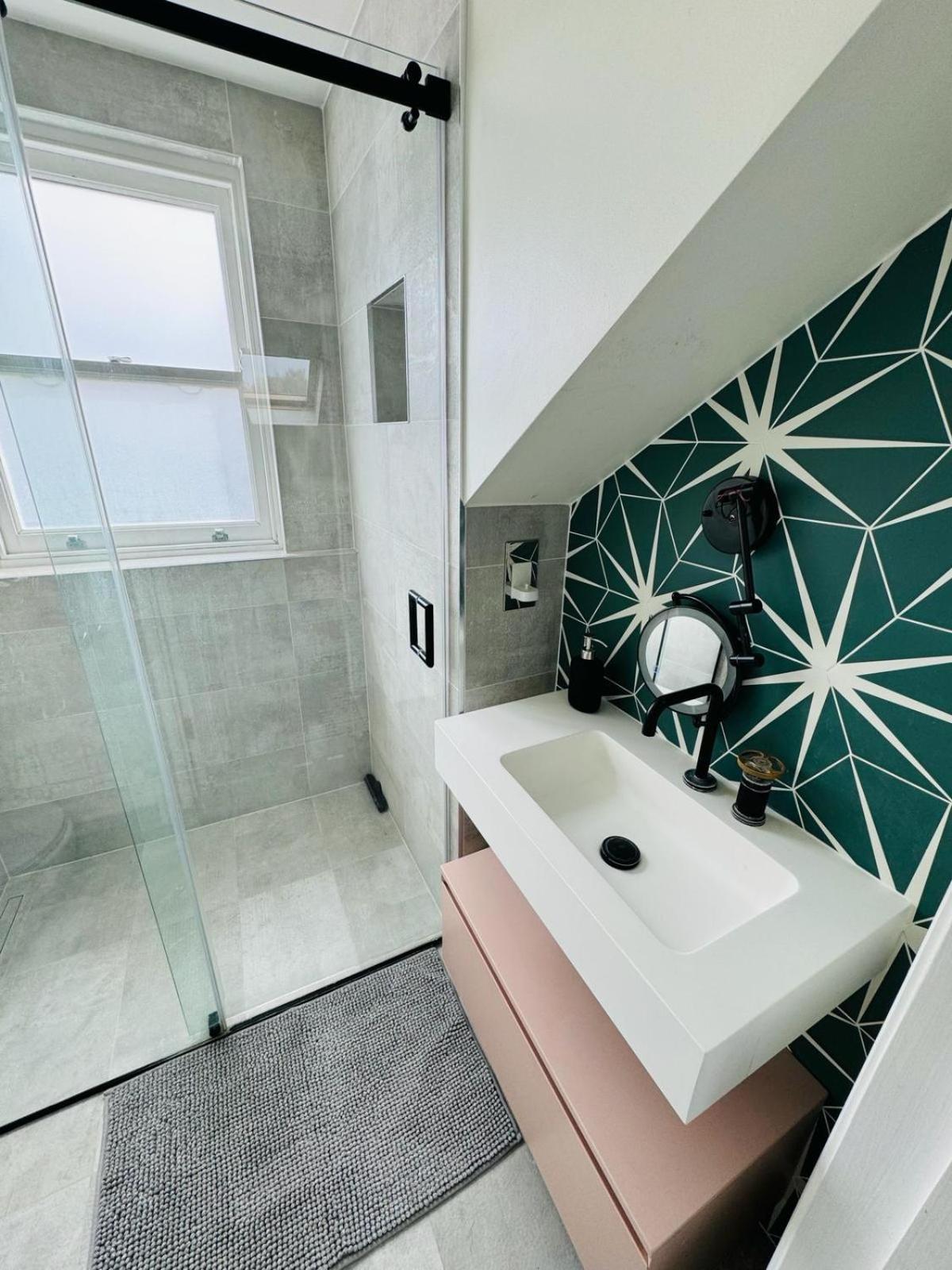 Stunning Flat In Chiswick Leilighet London