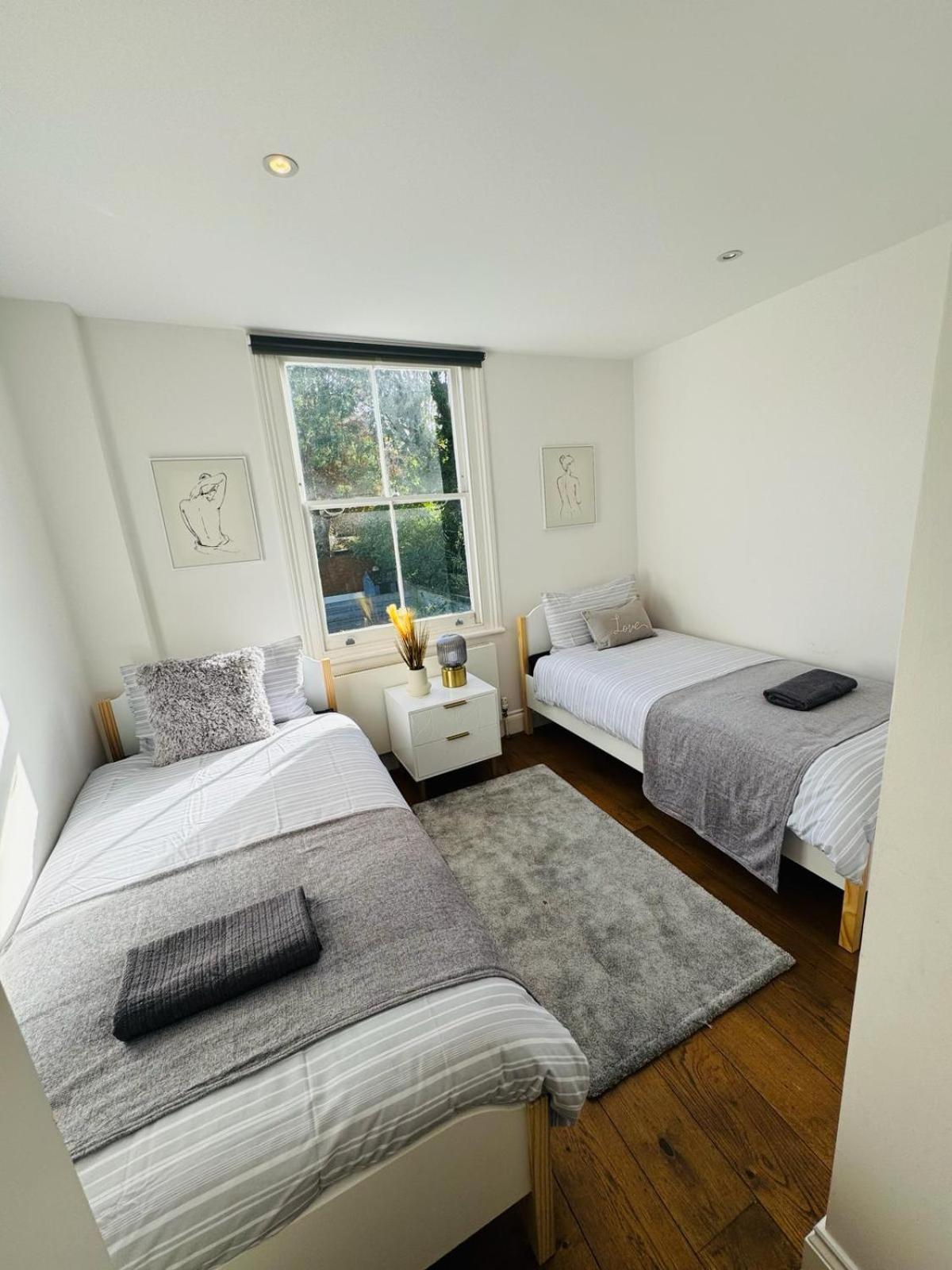 Stunning Flat In Chiswick Leilighet London
