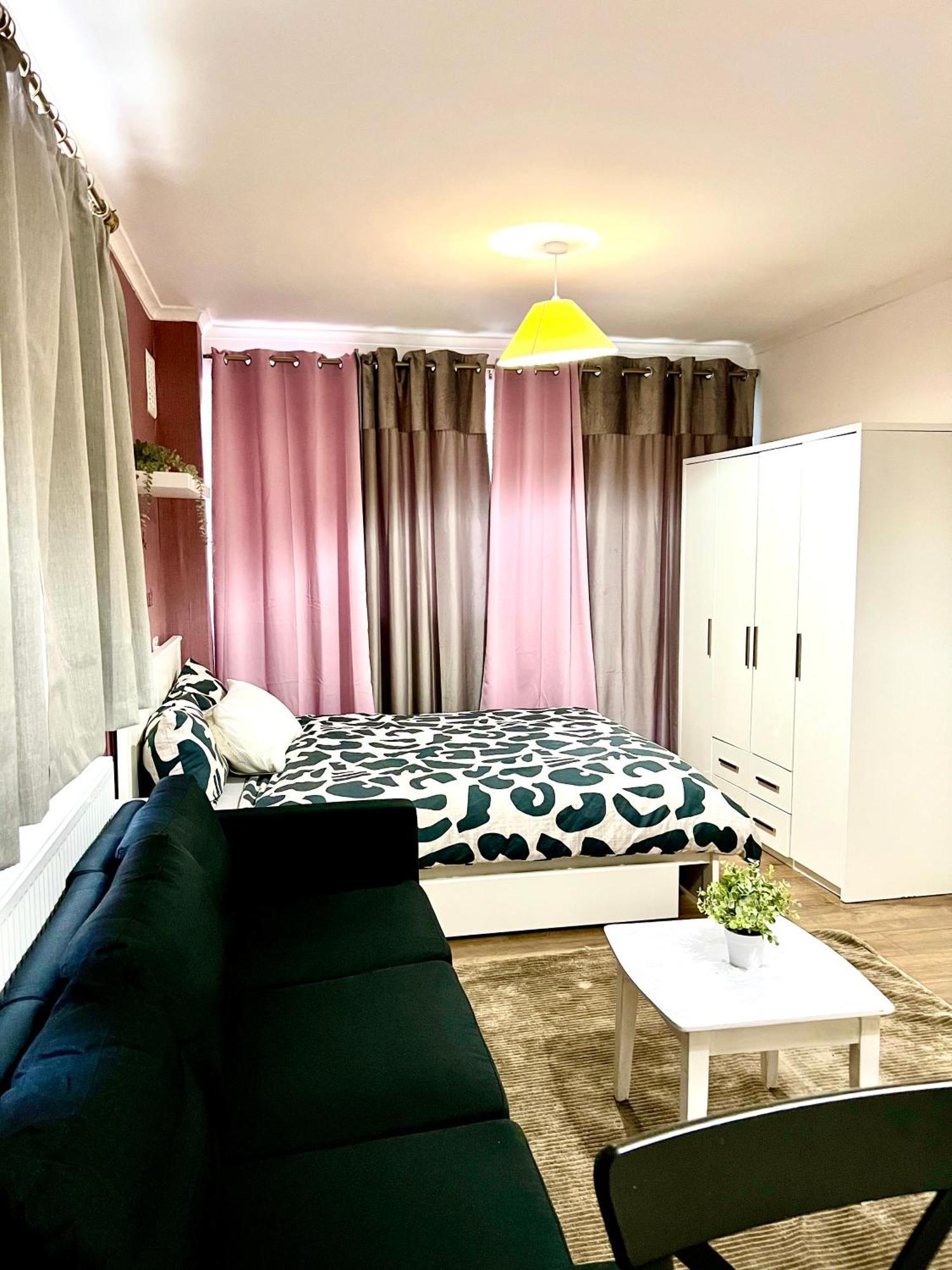 Cosy 4 Bedrooms Appartement Londres