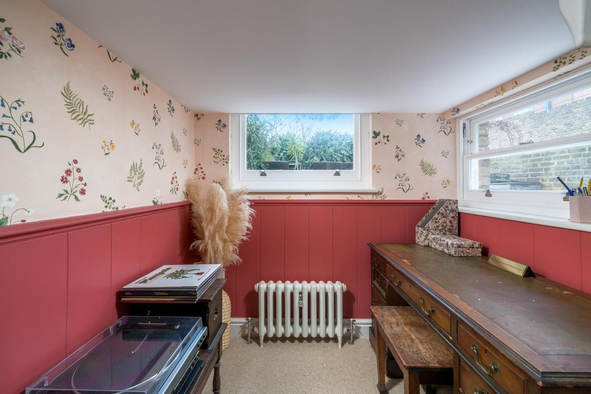 Joivy Stylish 2-bed House With Private Garden In Hackney Apartment *