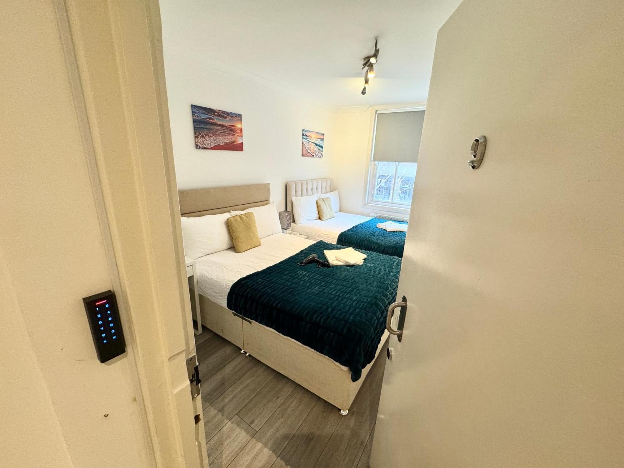 Downtown Chic Private Bedrooms In King's Cross 4 Maison d'hôtes Londres