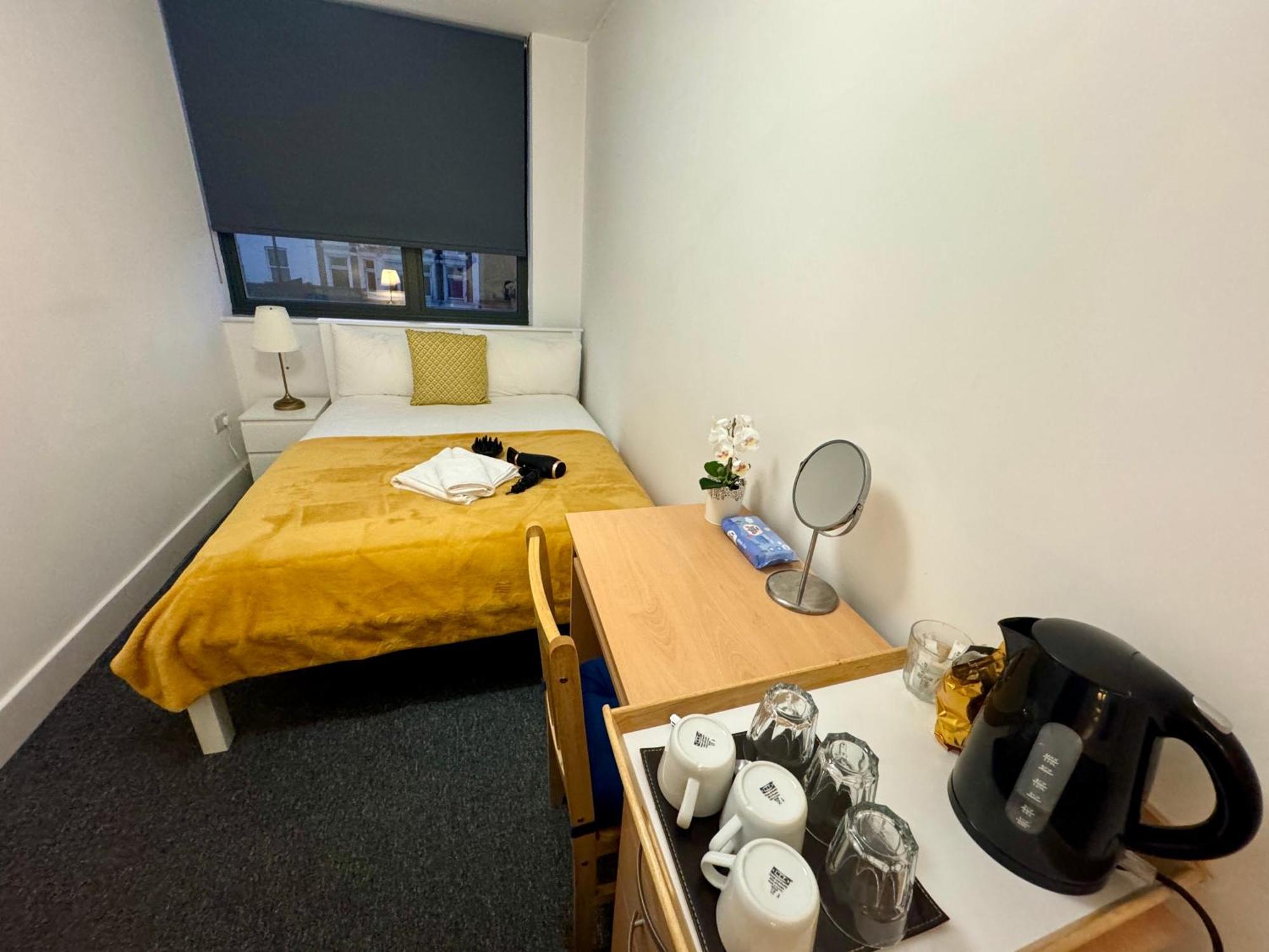 Privat bolig Cosmopolitan Comfort Private Bedrooms In Euston 106 *