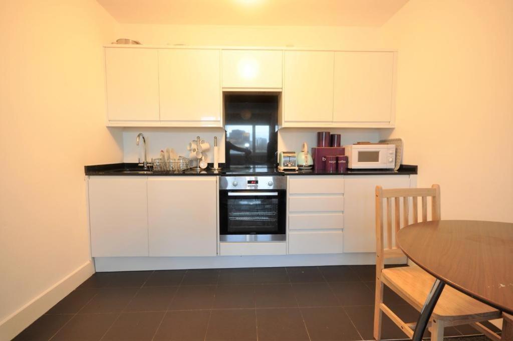 Cosmopolitan Comfort Private Bedrooms In Euston 106 Privat bolig London