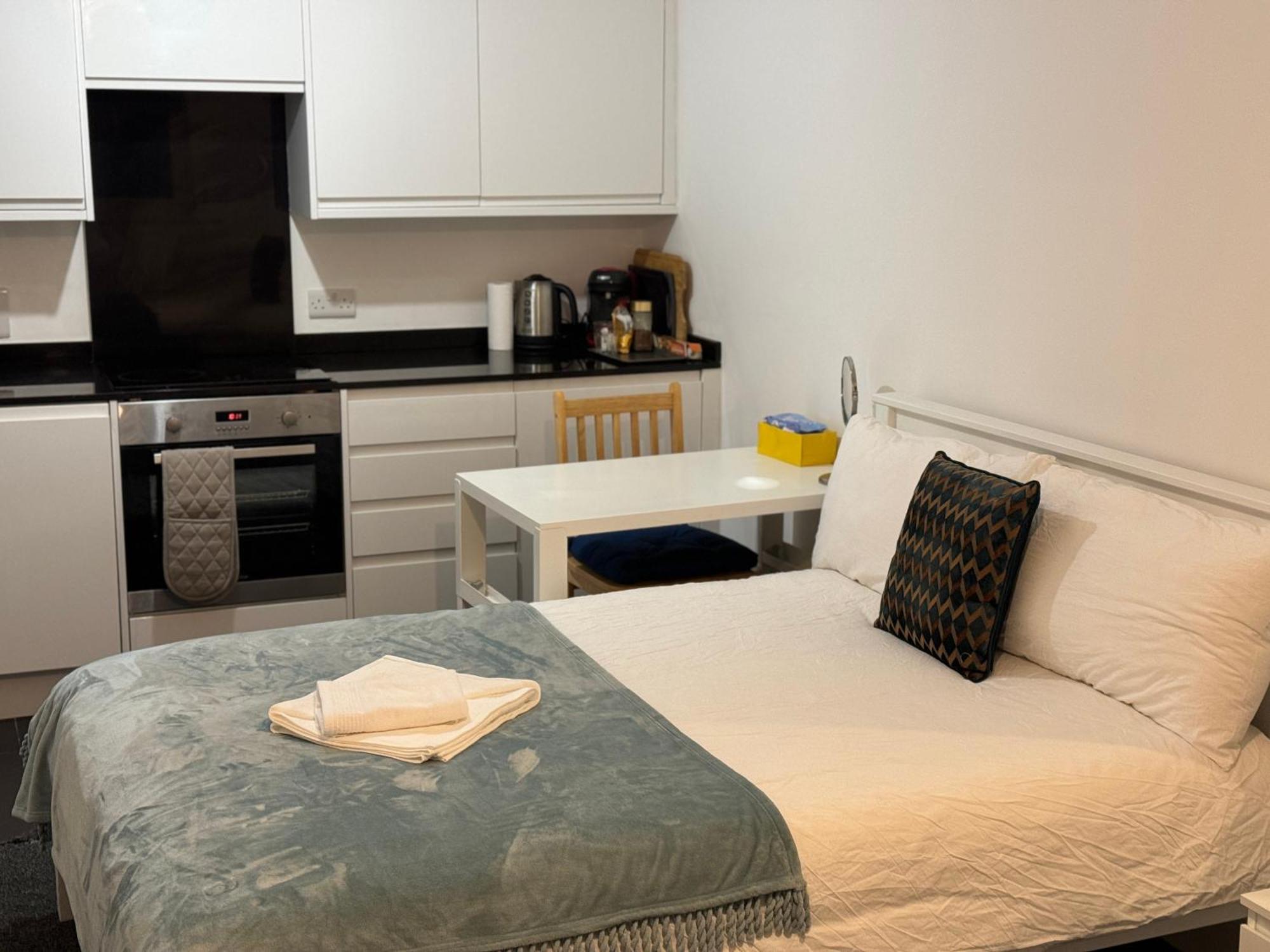 Cosmopolitan Comfort Private Bedrooms In Euston 106 London