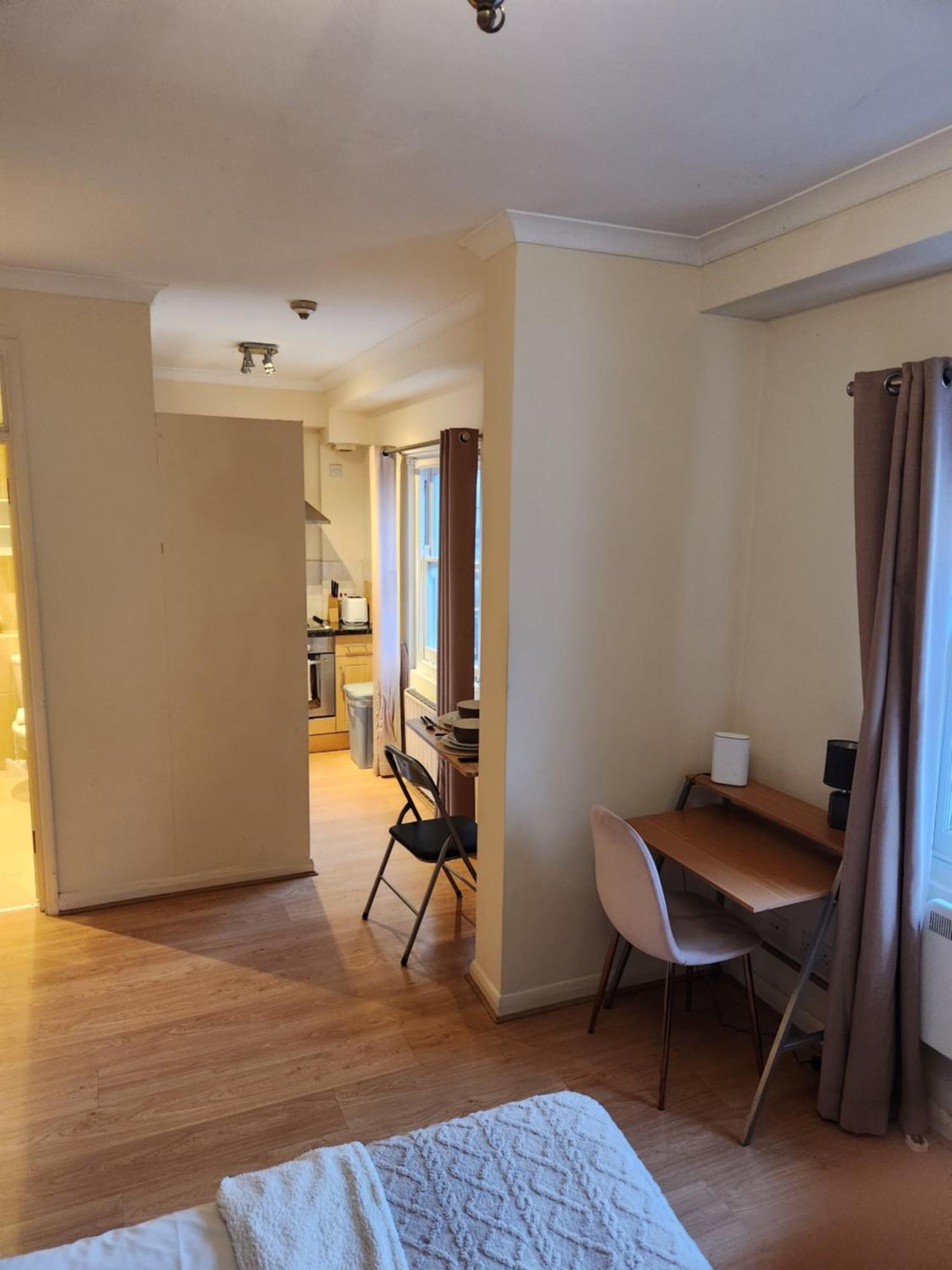 Uk Chaps Retreat: Private Chelsea Appartement Londen
