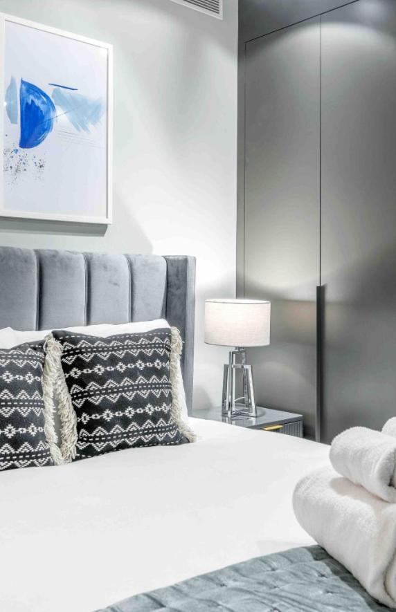 Newly Redecorated Soho Flat Appartement Londen