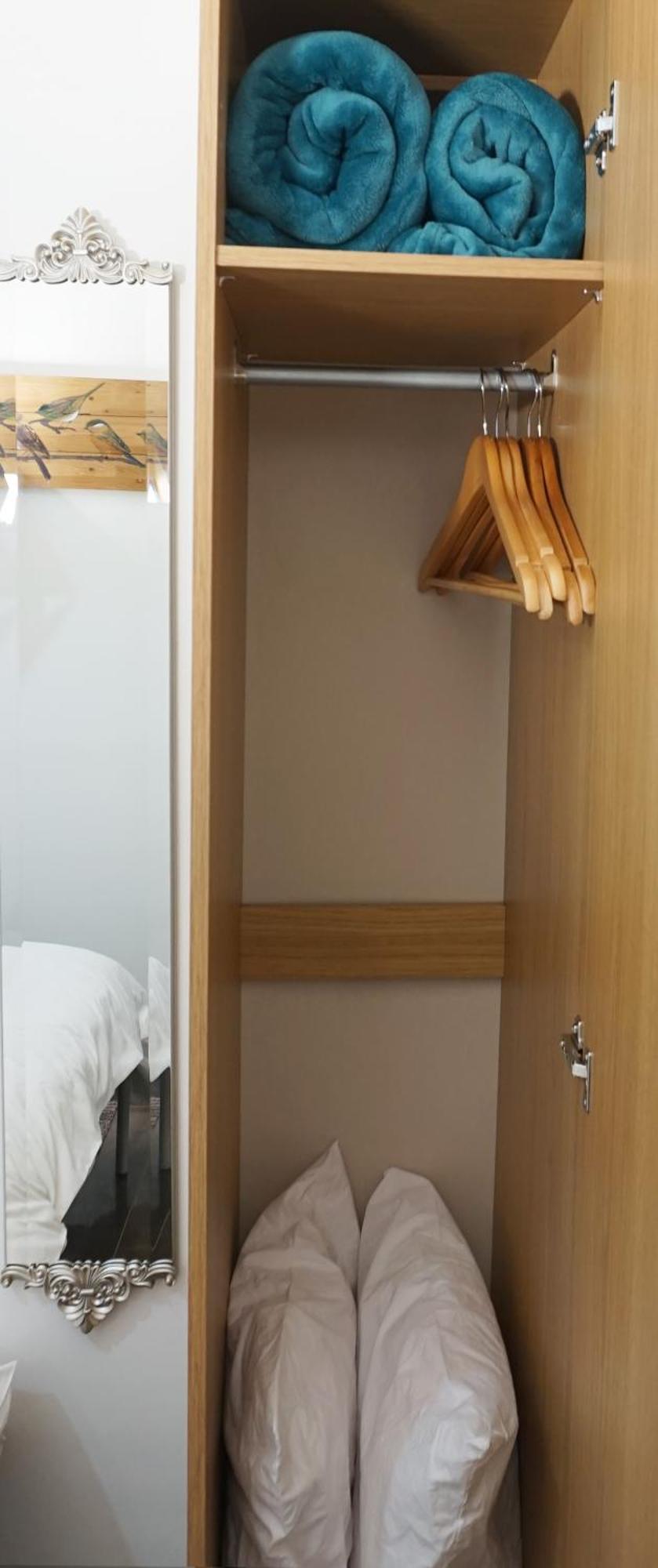 Hébergement de vacances Luxury House Sleeps 13, 2 Minutes To Metro Londres