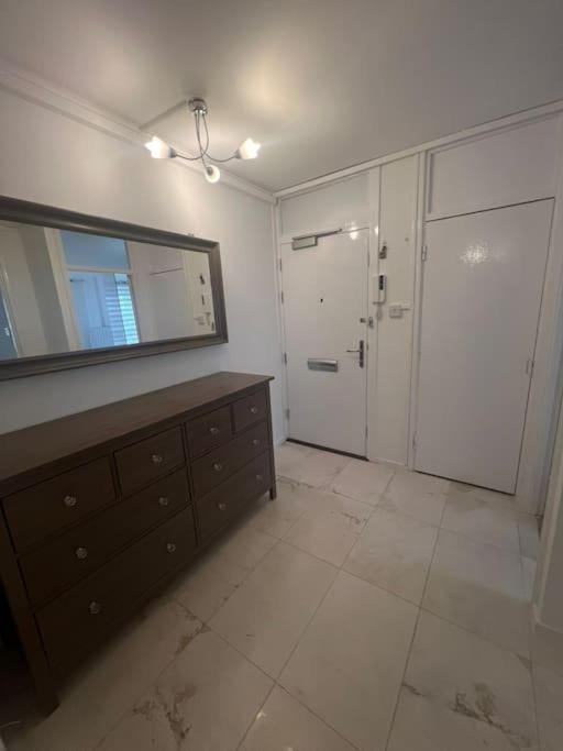 Flat, In Haggerston N1, * London