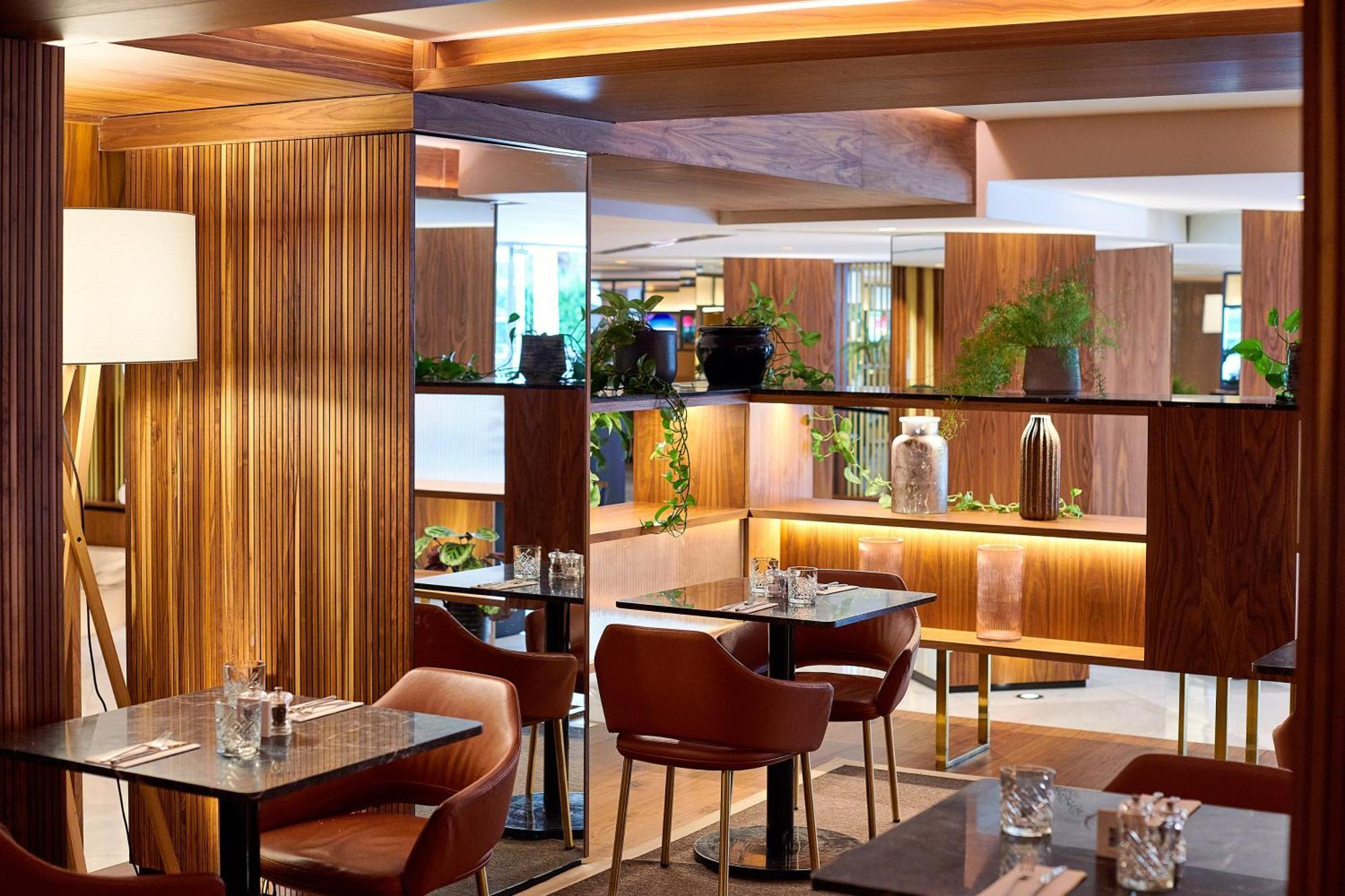 Hotel The Level At Melia White House 5*