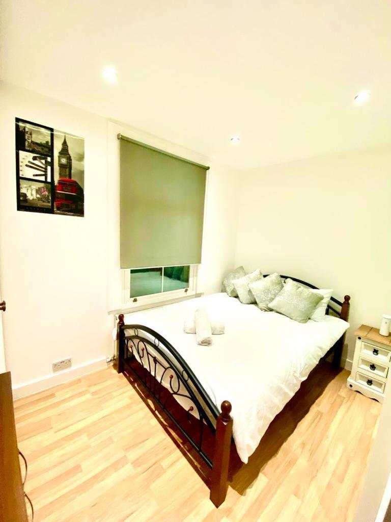 Appartement One Bedroom Flat Queen's Park Station