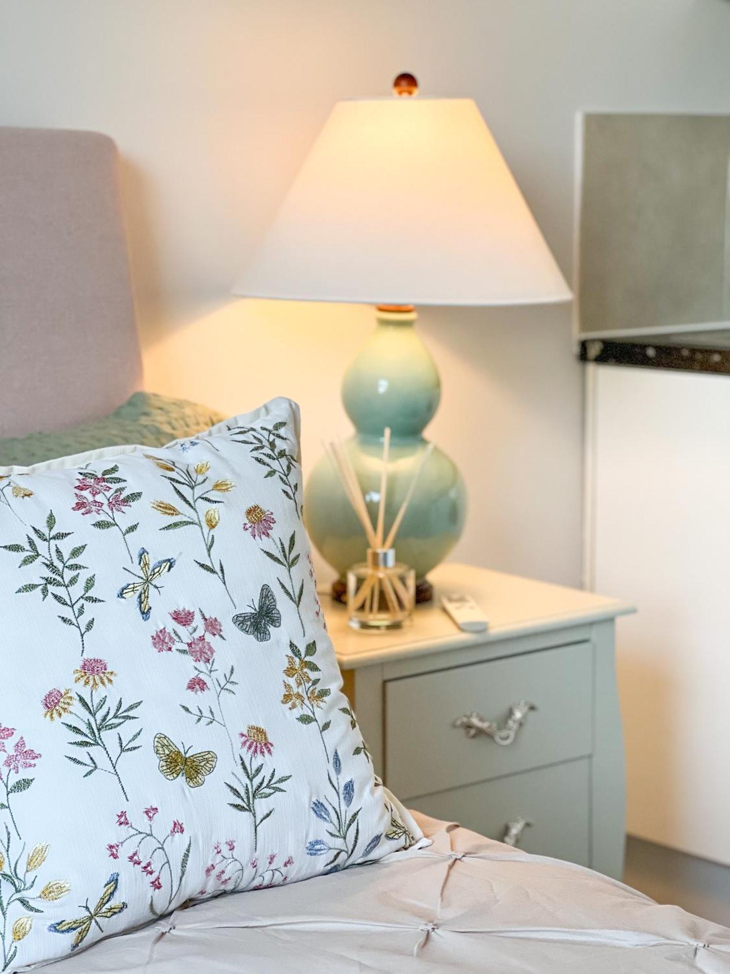 Zozy Whimsical Land Guest house London
