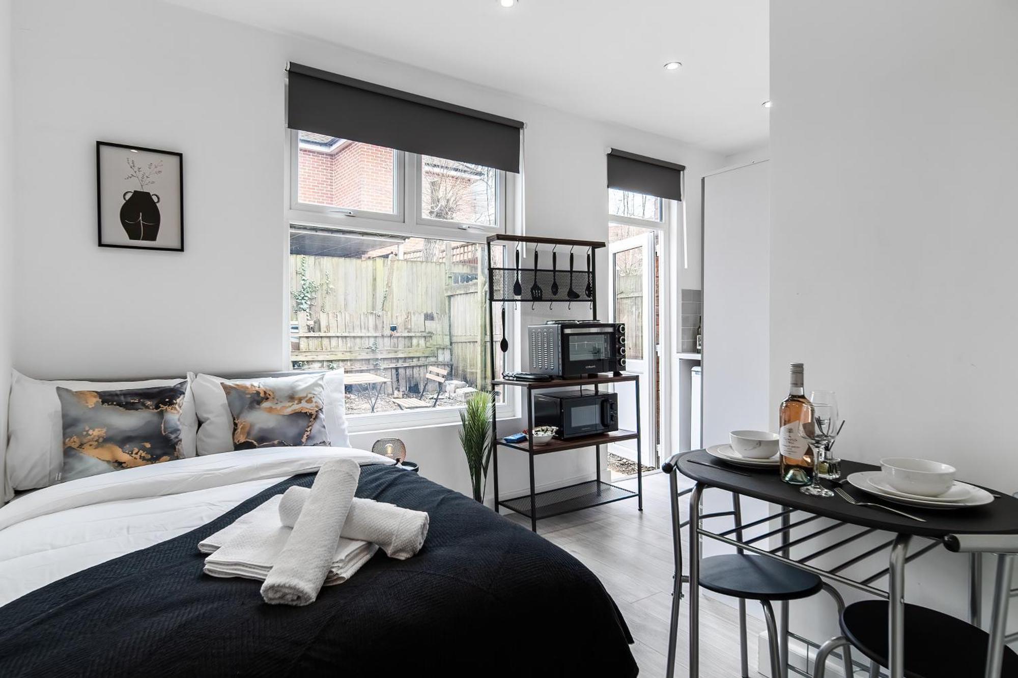 Modern Studio By Livestay Short Lets & Serviced Affittacamere Londra