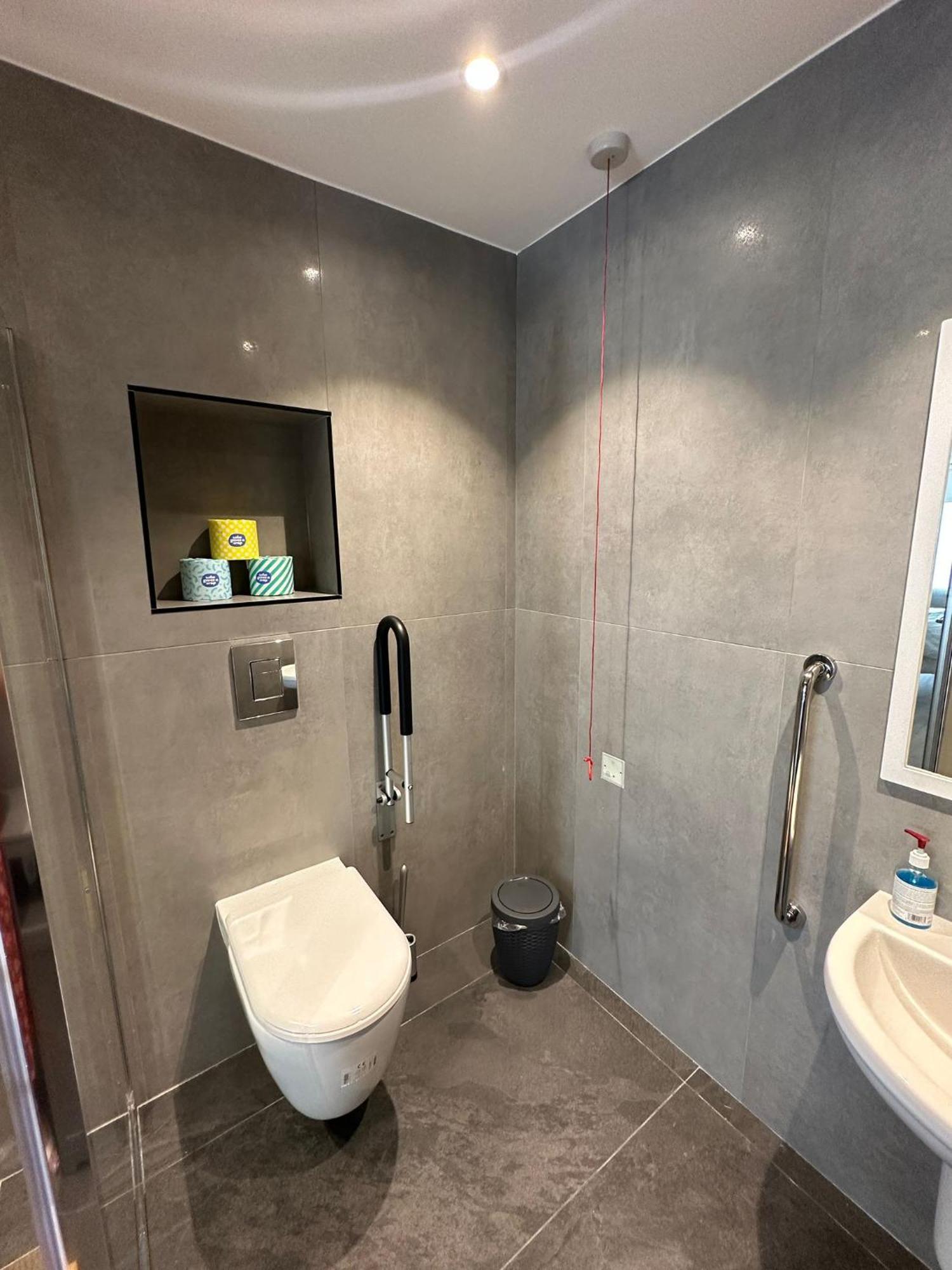 Modern Flat Near Highbury & Islington Station Apartment