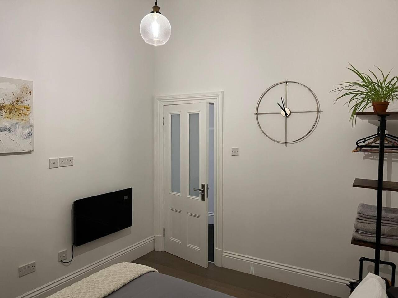 Modern And Spacious 2 Bedroom Flat Near Shoreditch Appartement *