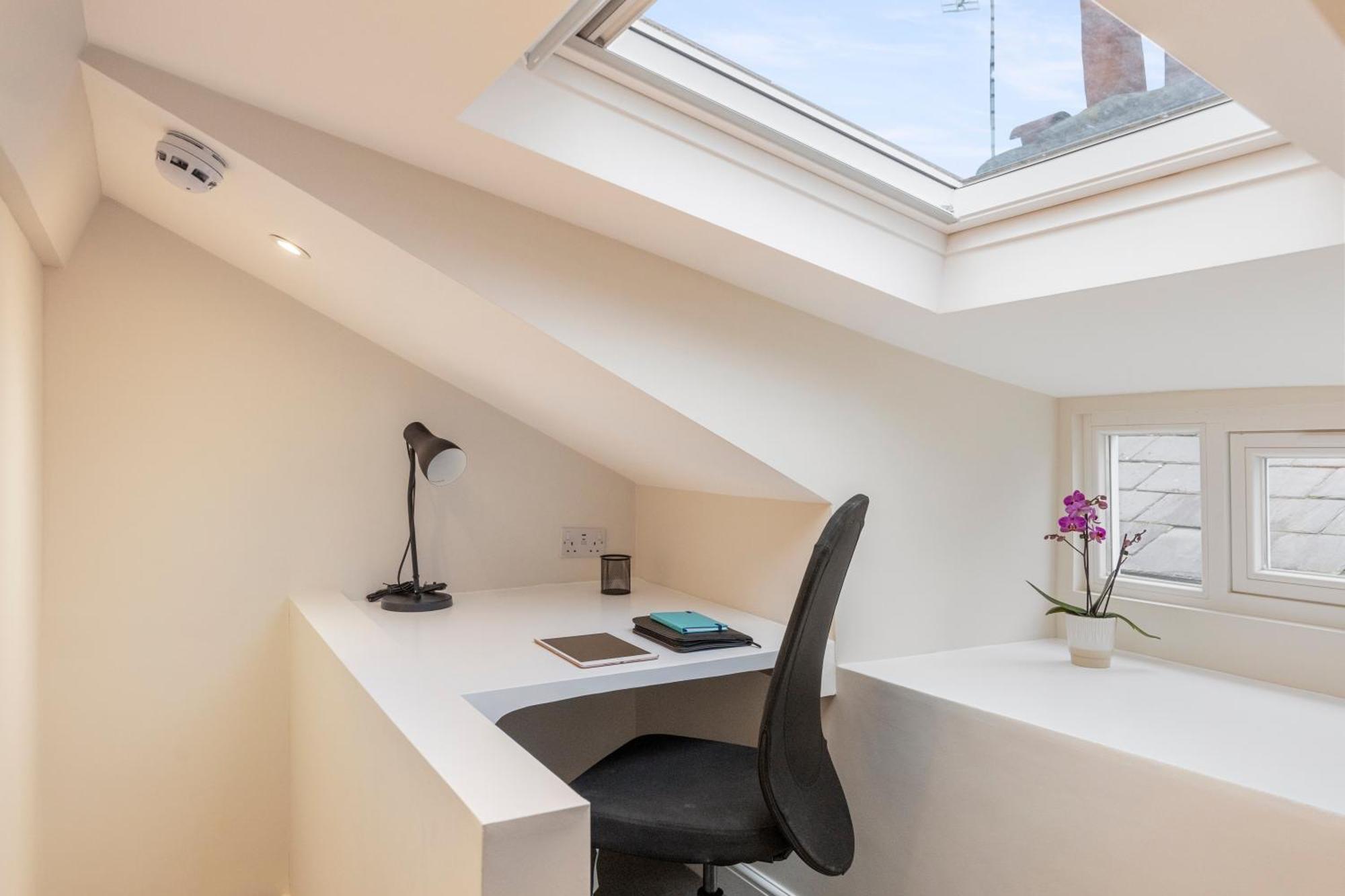 Guest Favorite Private With King Sized Bed And Garden Newly Renovated Leilighet *