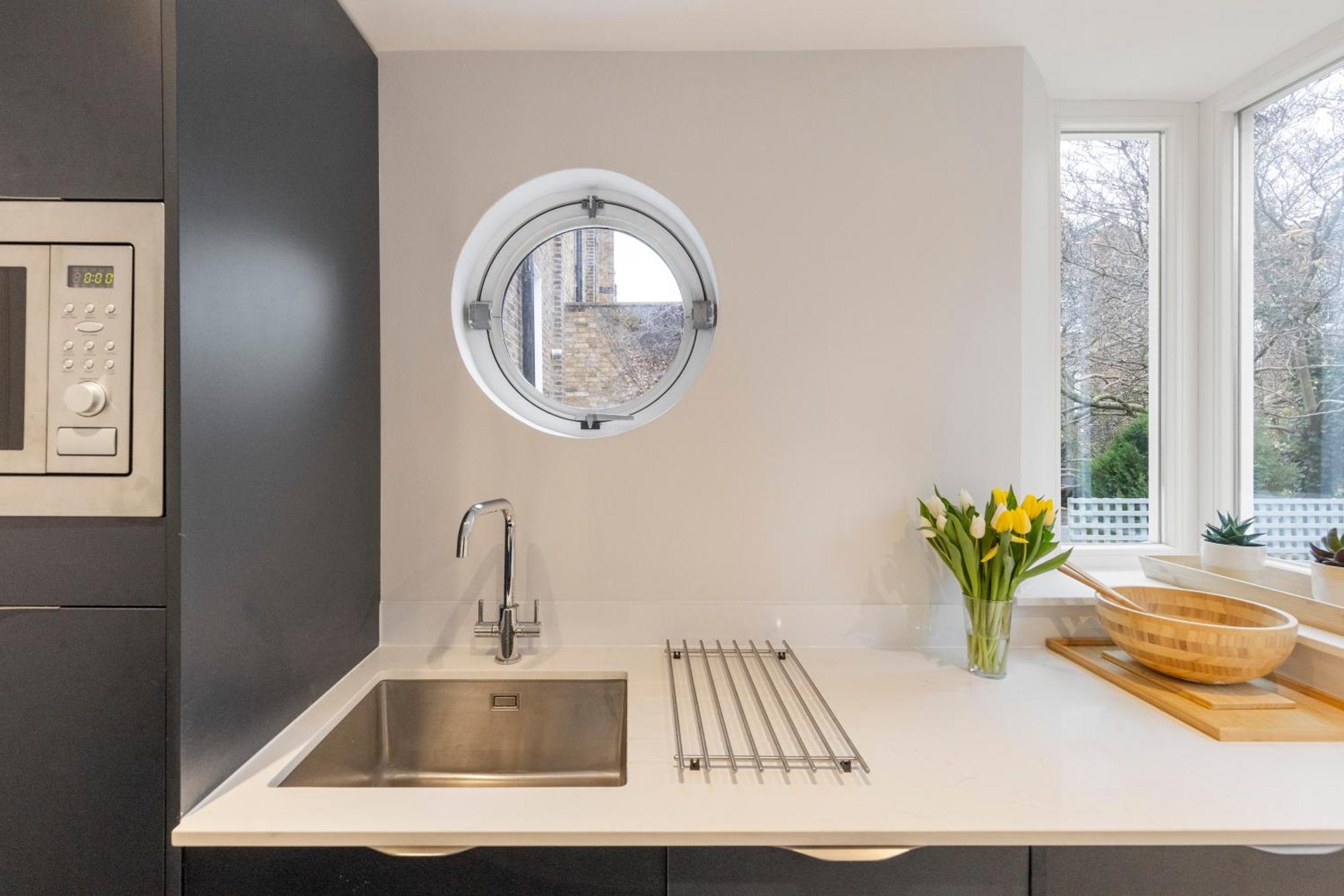 Leilighet Guest Favorite Private With King Sized Bed And Garden Newly Renovated London