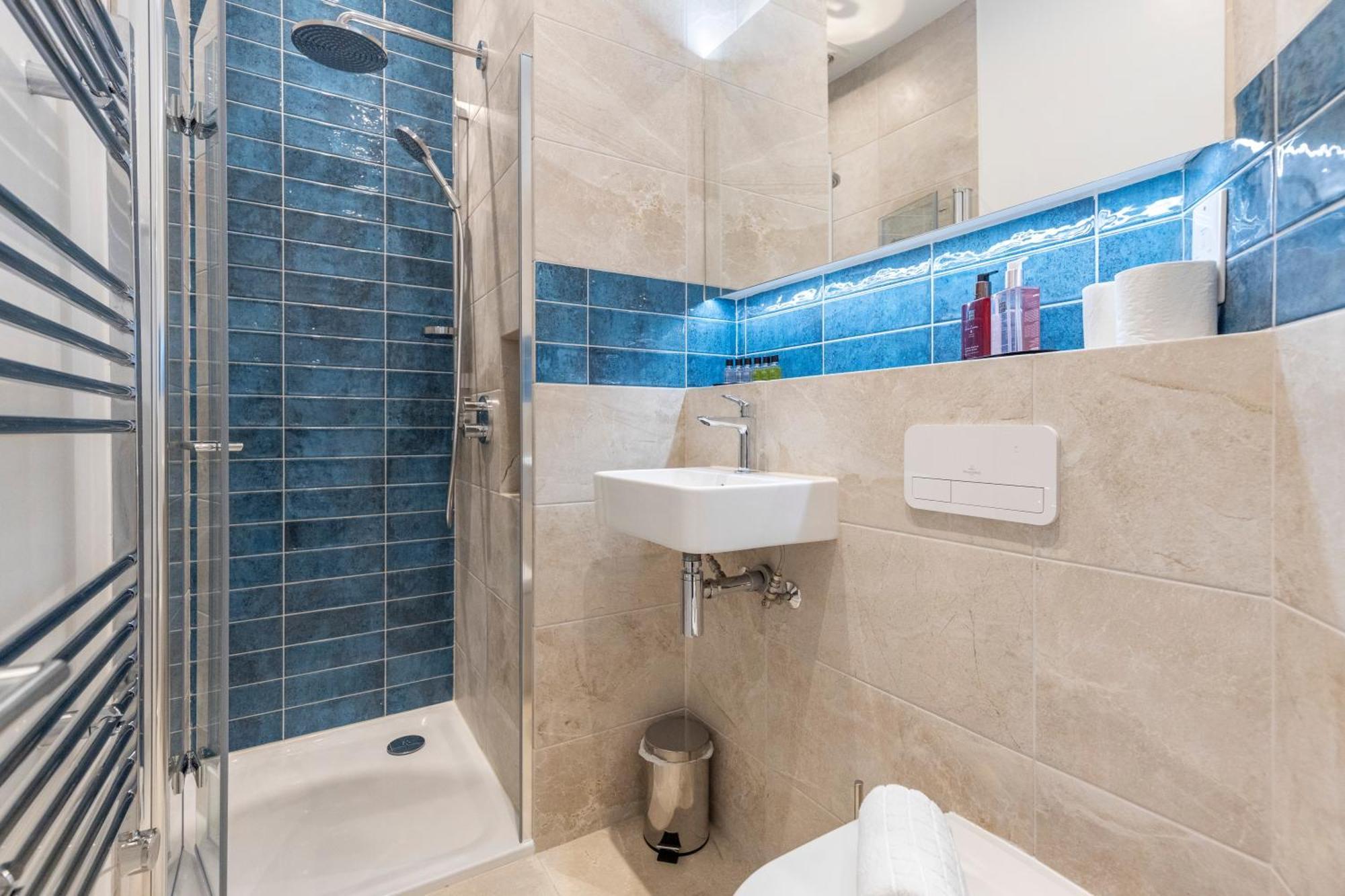 Guest Favorite Private With King Sized Bed And Garden Newly Renovated
