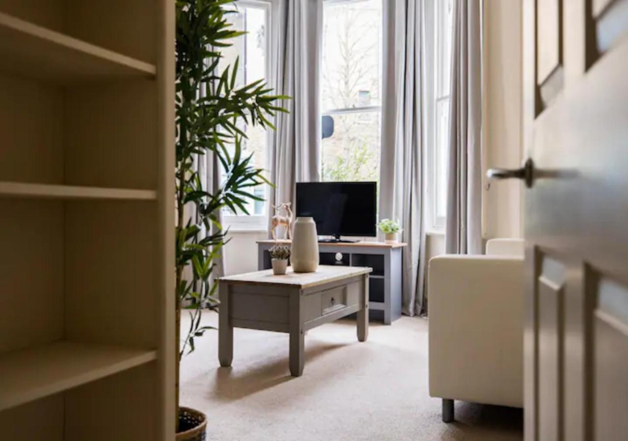 The West Kensington Collection Apartment *