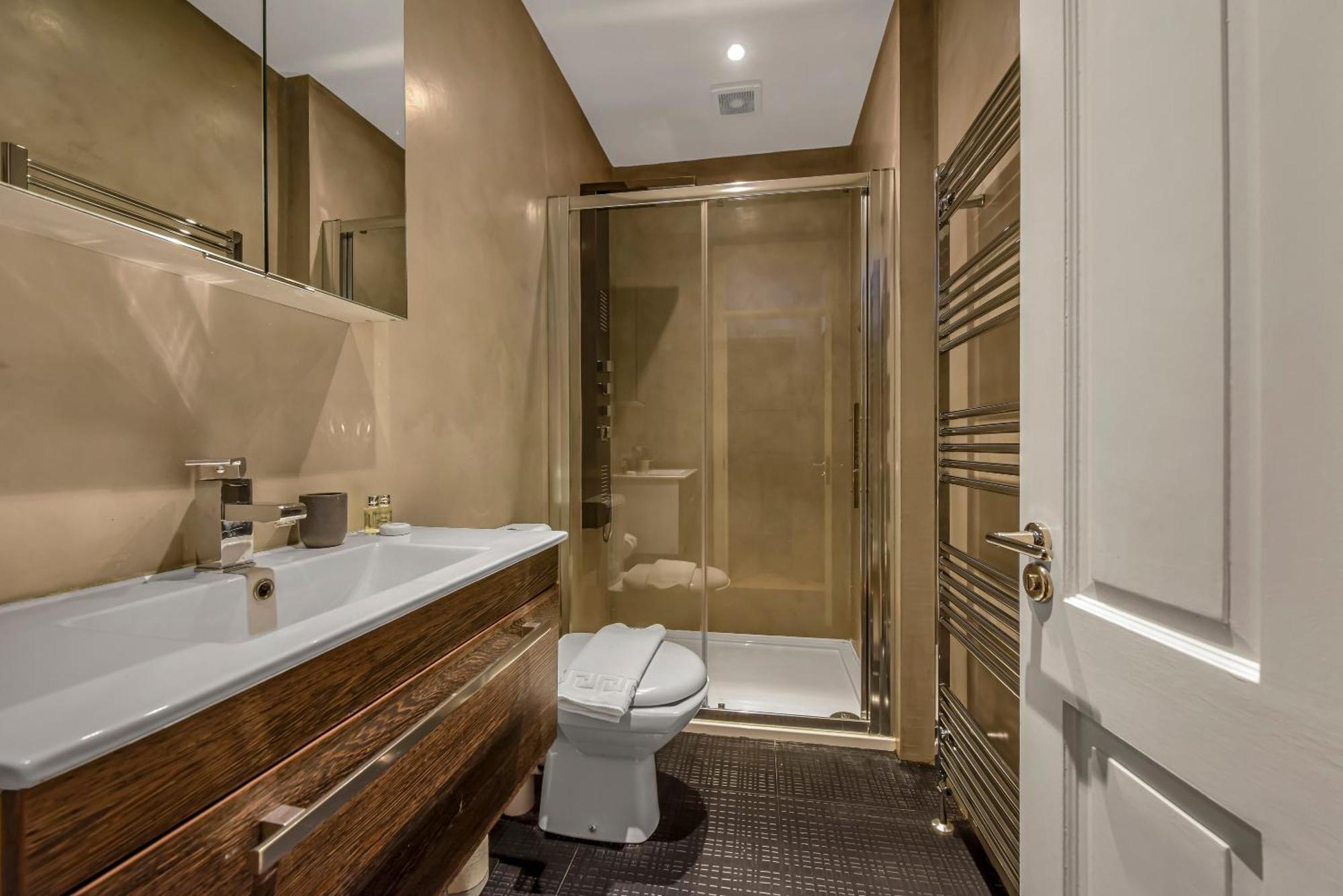 The West Kensington Collection Apartment