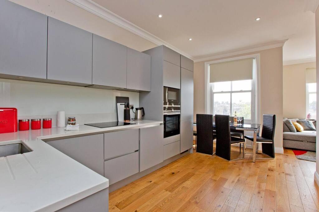 Appartement F7 Large 2bed Kensington *