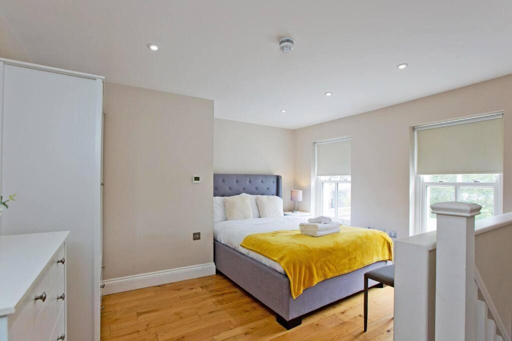Stylish 1bed Duplex Kensington Apartment *