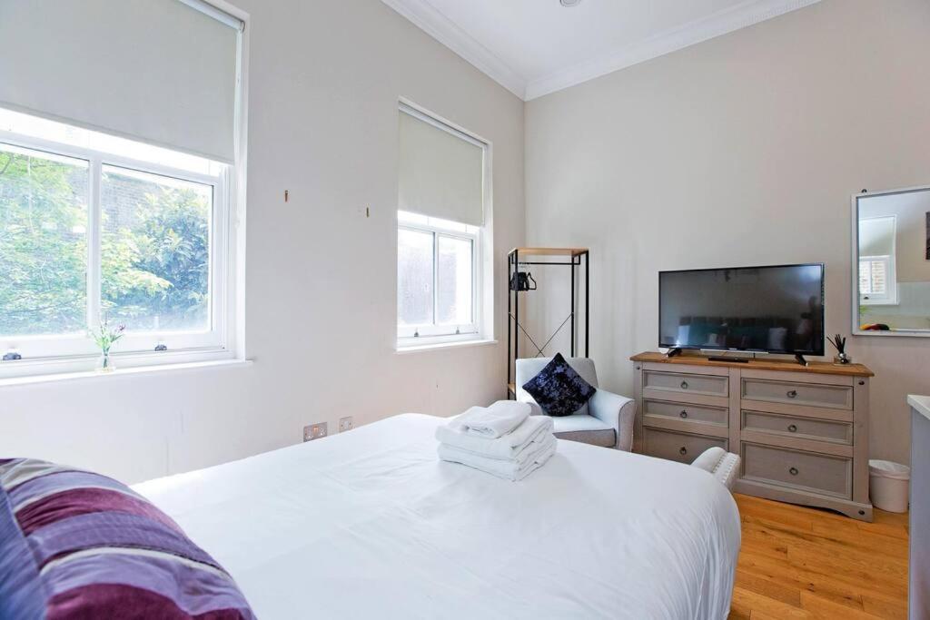 Appartamento F3 Bright And Cheerful Studio Londra