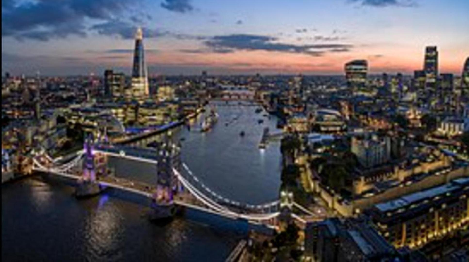 Chelsea 2 People Balcony Location London