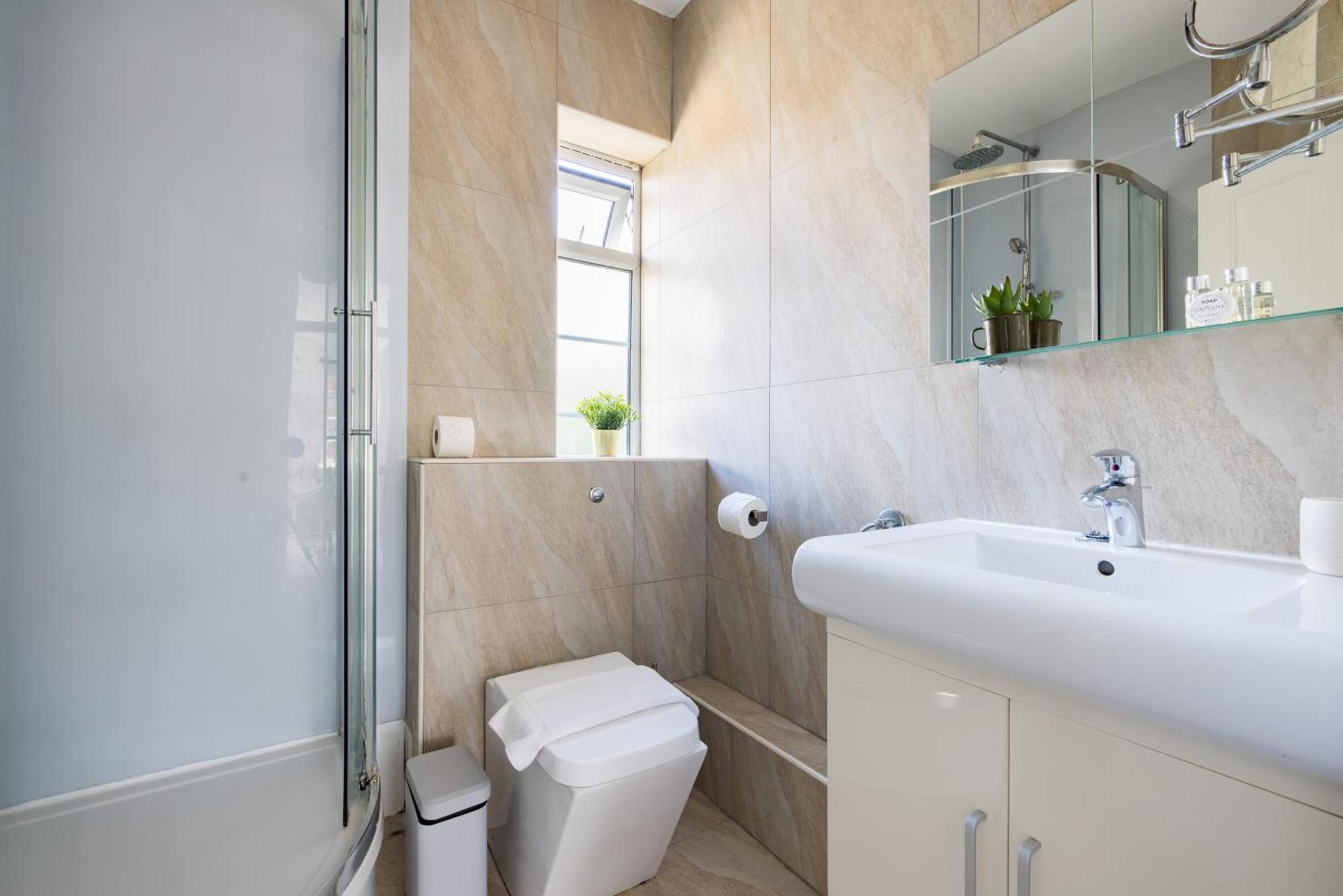 The Tower Bridge Collection Apartment London