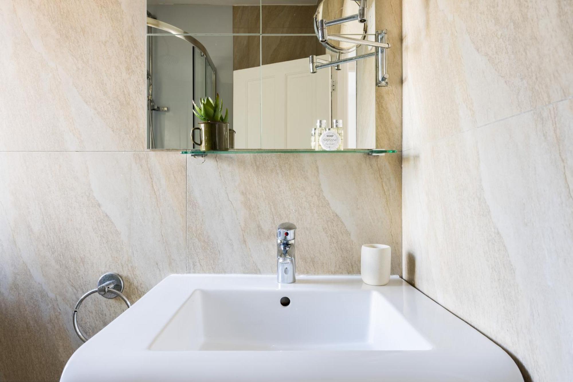 The Tower Bridge Collection Apartment *