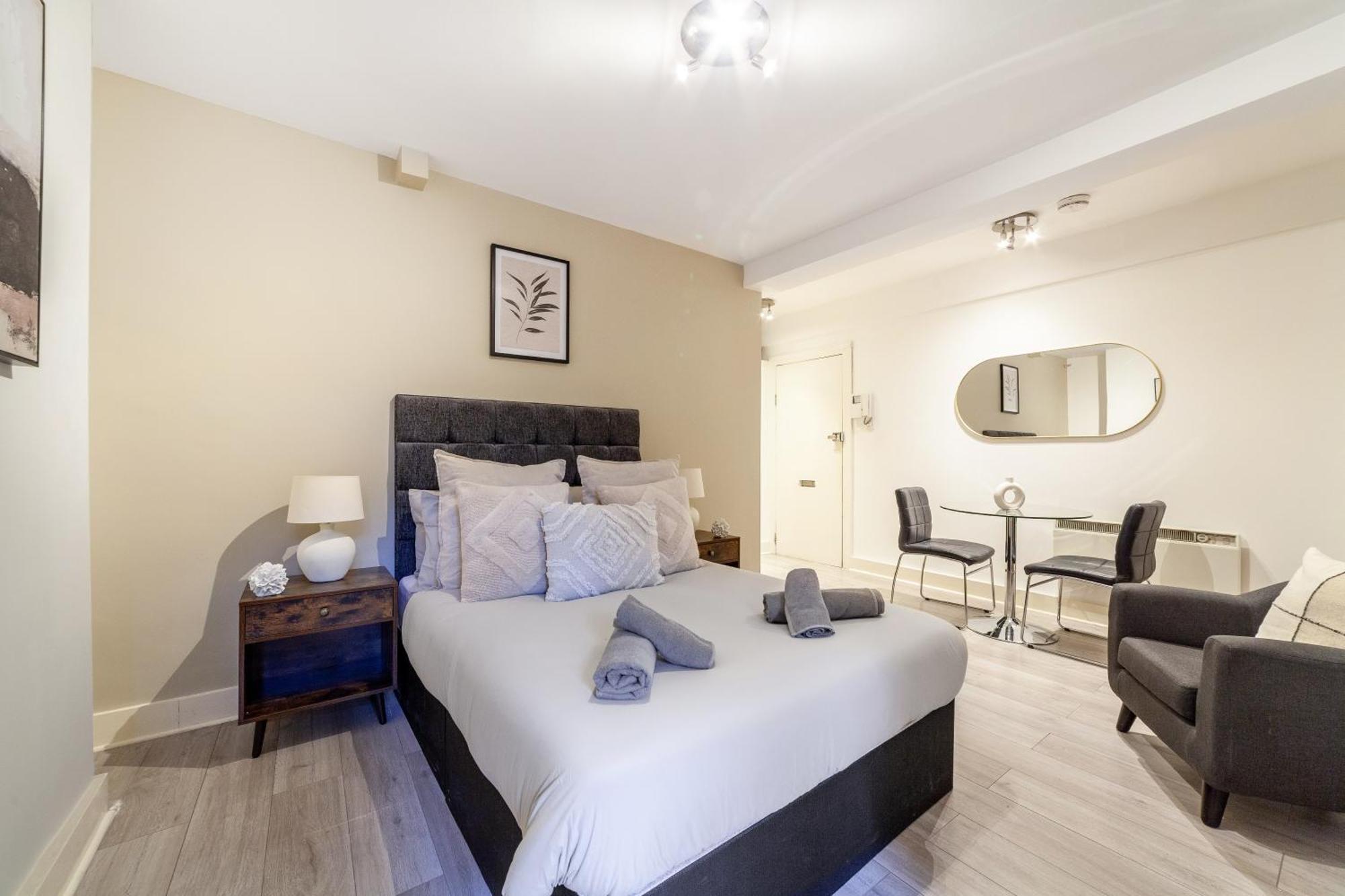 The Maida Vale Flat Apartment London